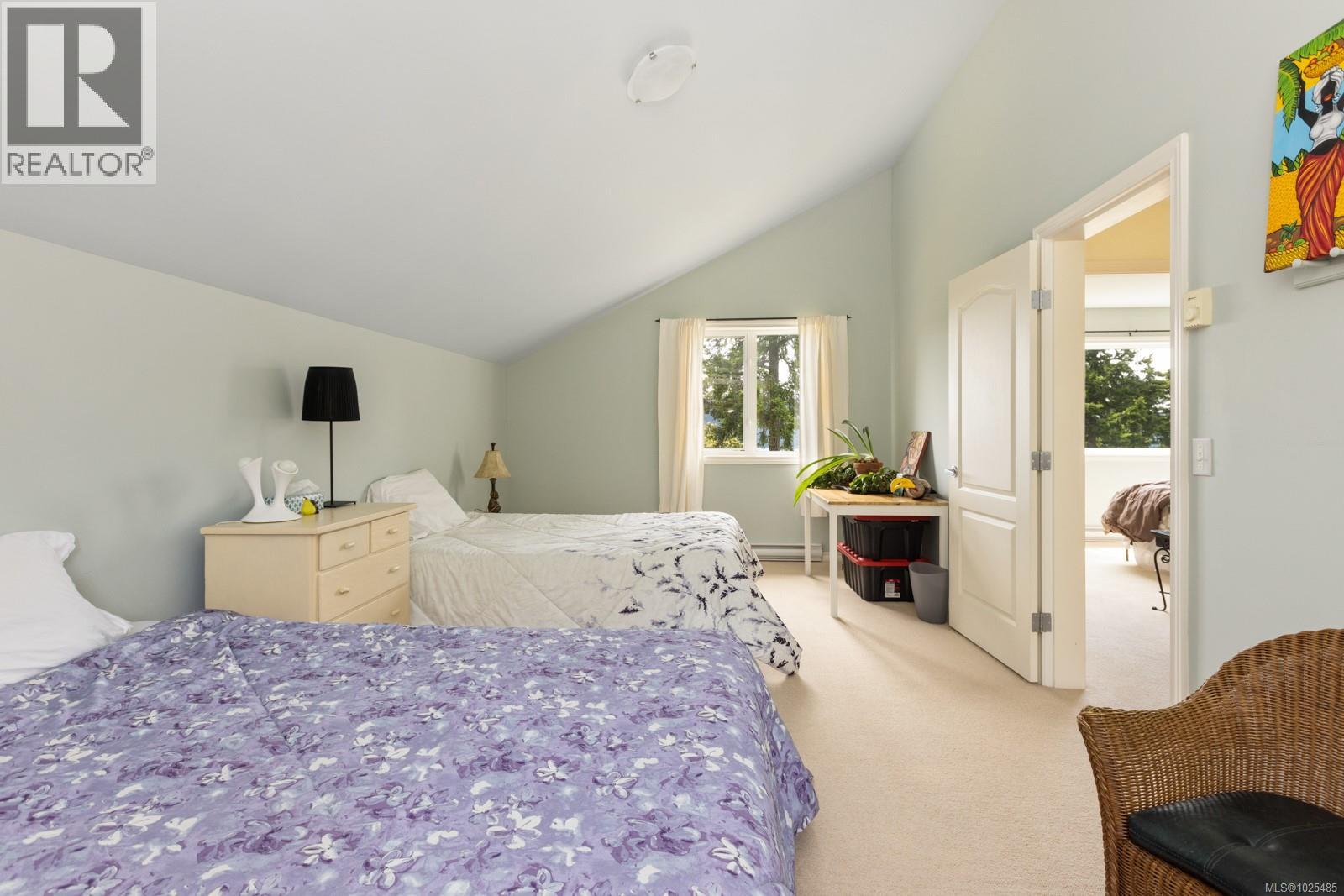  103 Murrelet Place, Salt Spring