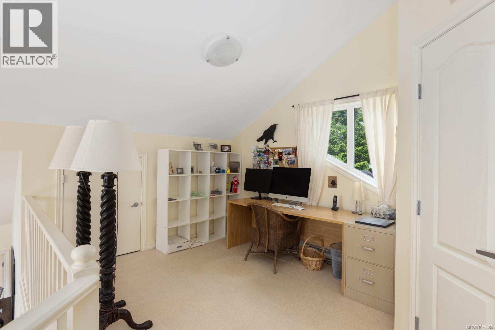  103 Murrelet Place, Salt Spring