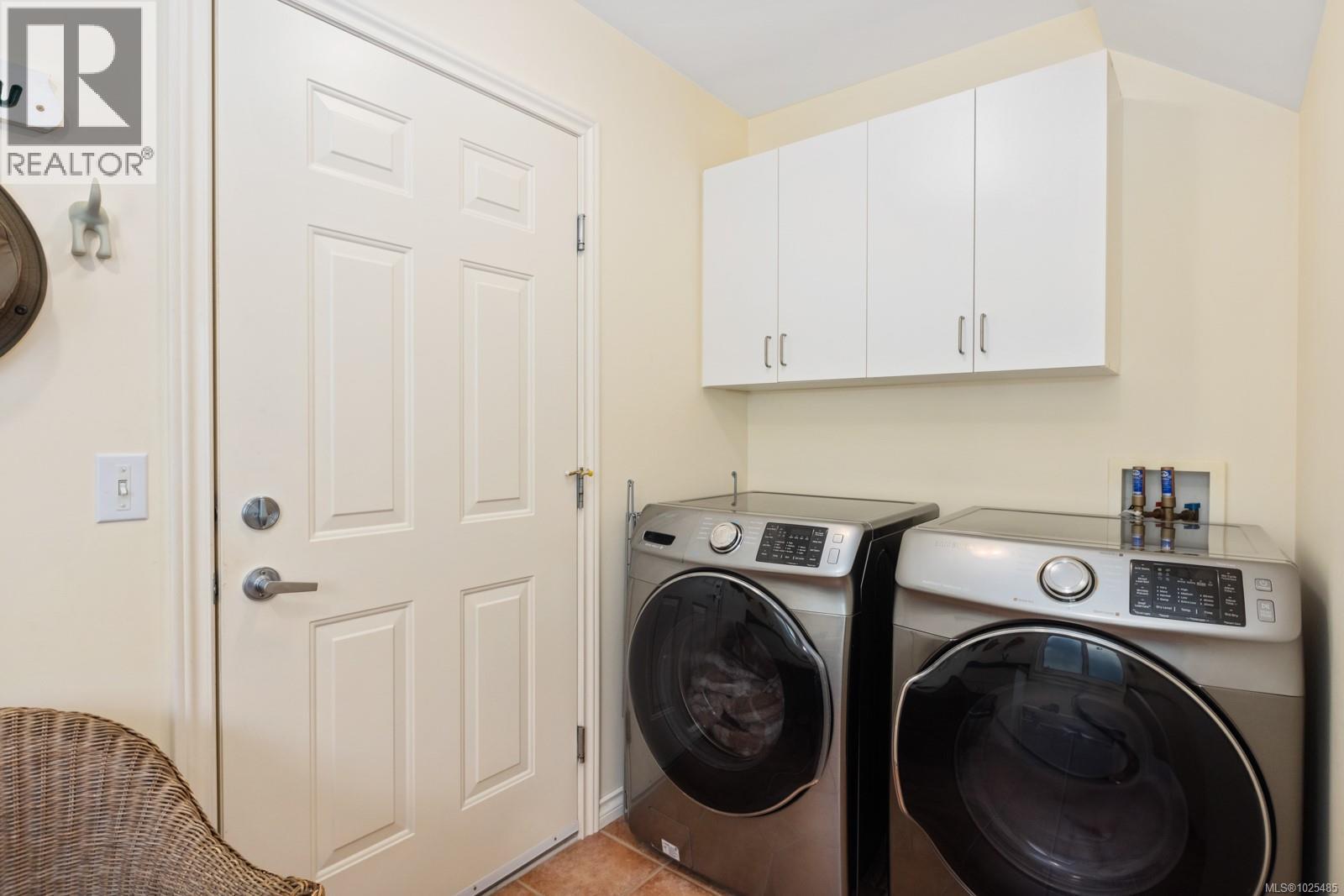  103 Murrelet Place, Salt Spring