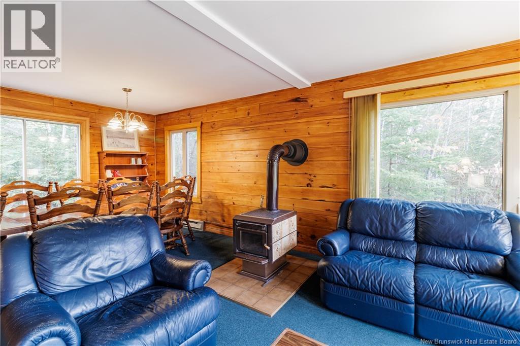 13 Meadows Lane - 11