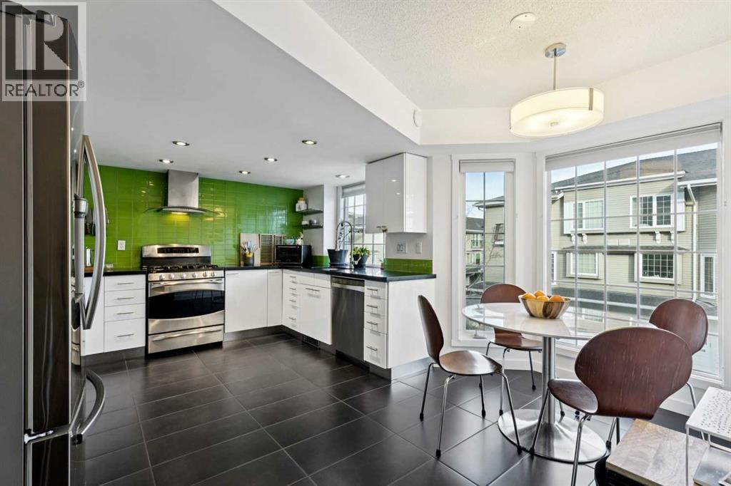 Single Family House for Sale in    Street NW Varsity Calgary 