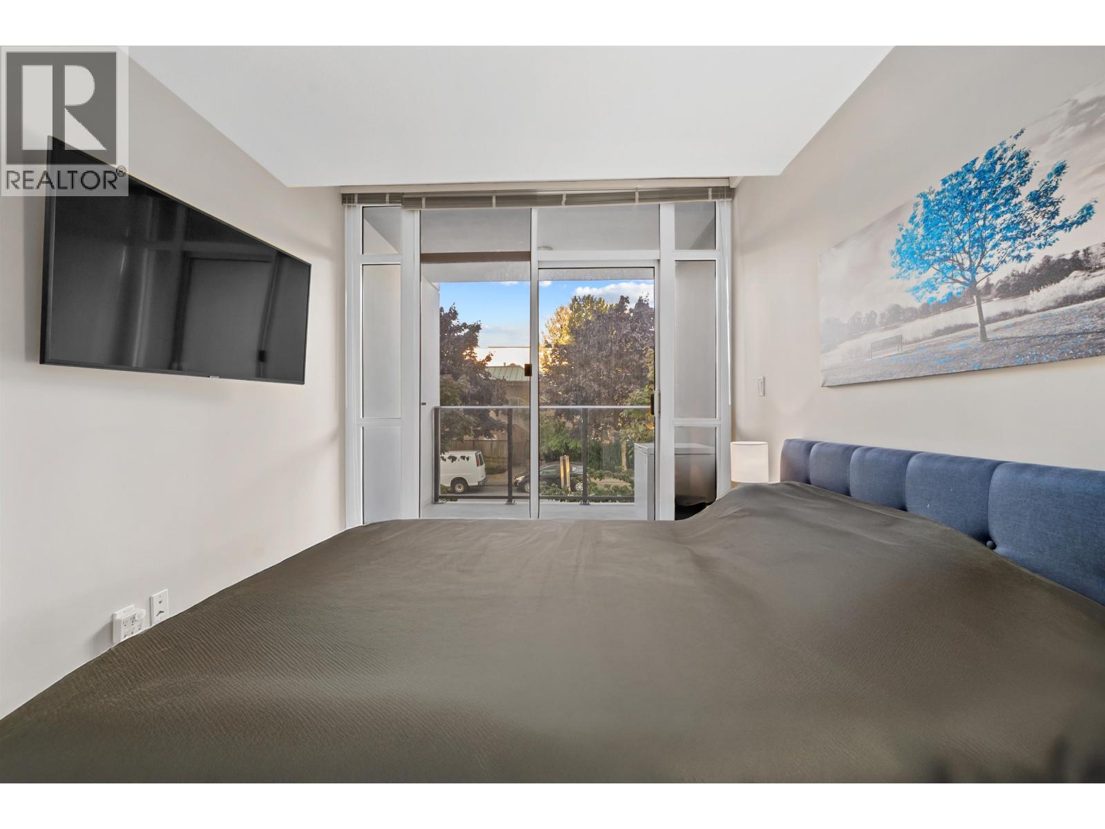 106 958 RIDGEWAY AVENUE, Coquitlam