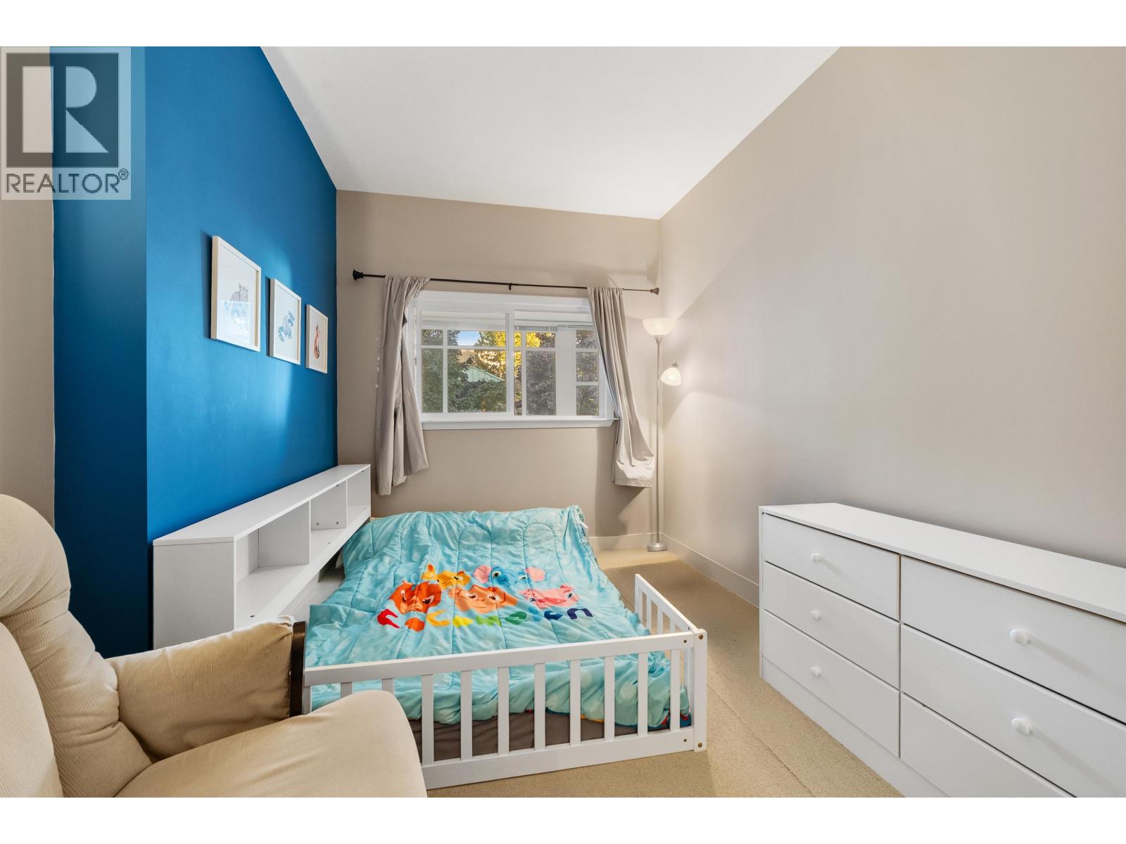 106 958 RIDGEWAY AVENUE, Coquitlam