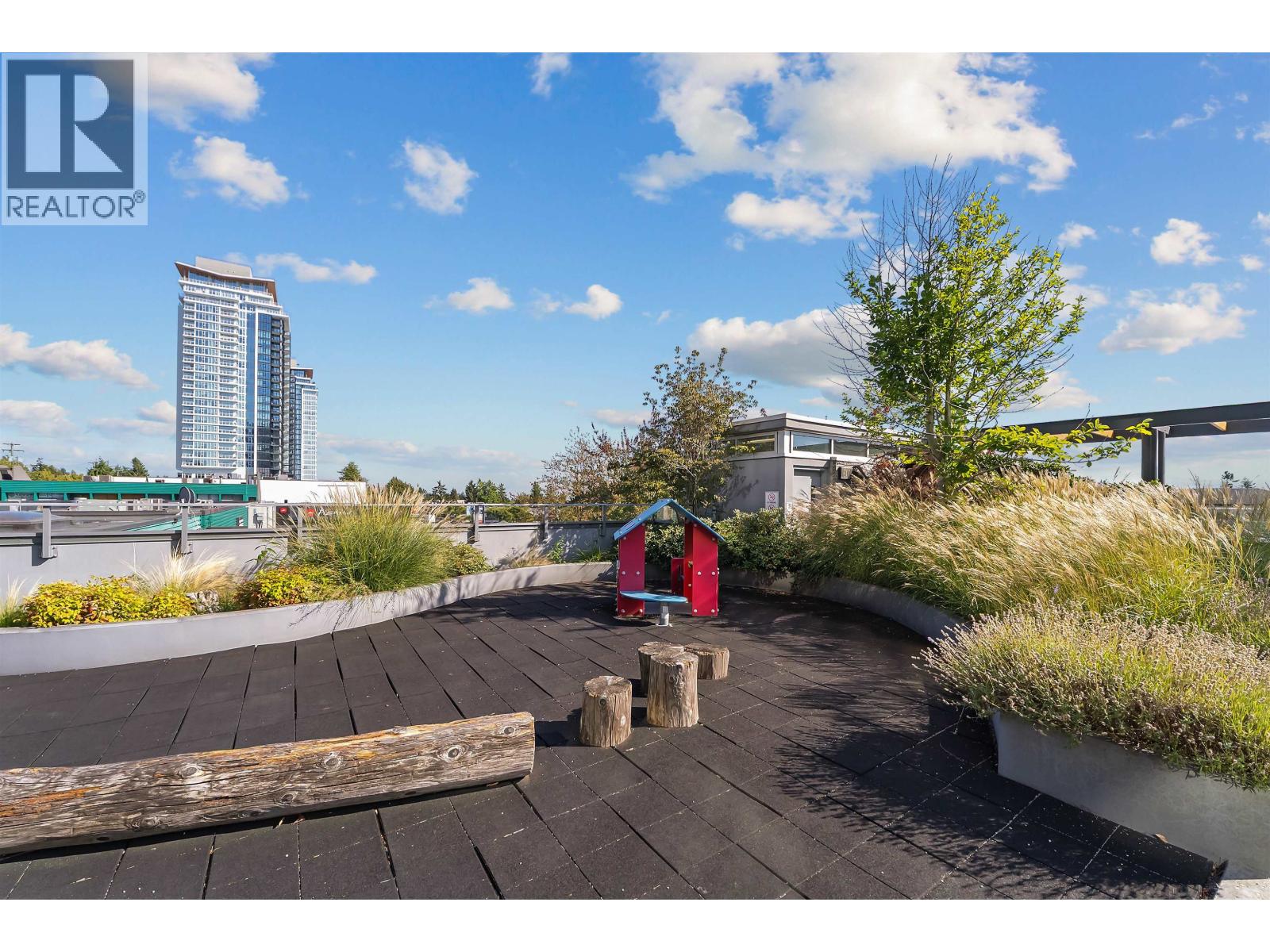 106 958 RIDGEWAY AVENUE, Coquitlam