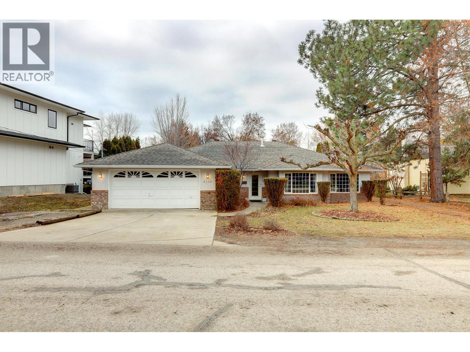 8208 Tebo Drive, Coldstream