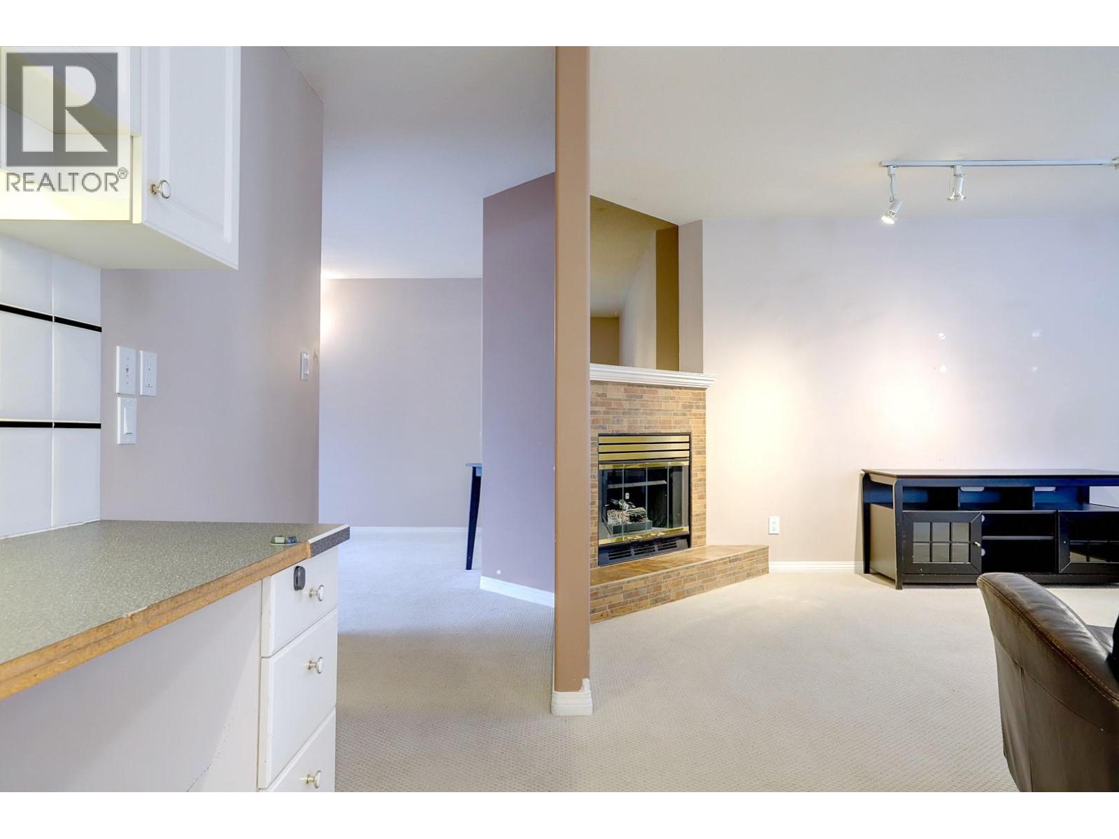 8208 Tebo Drive, Coldstream