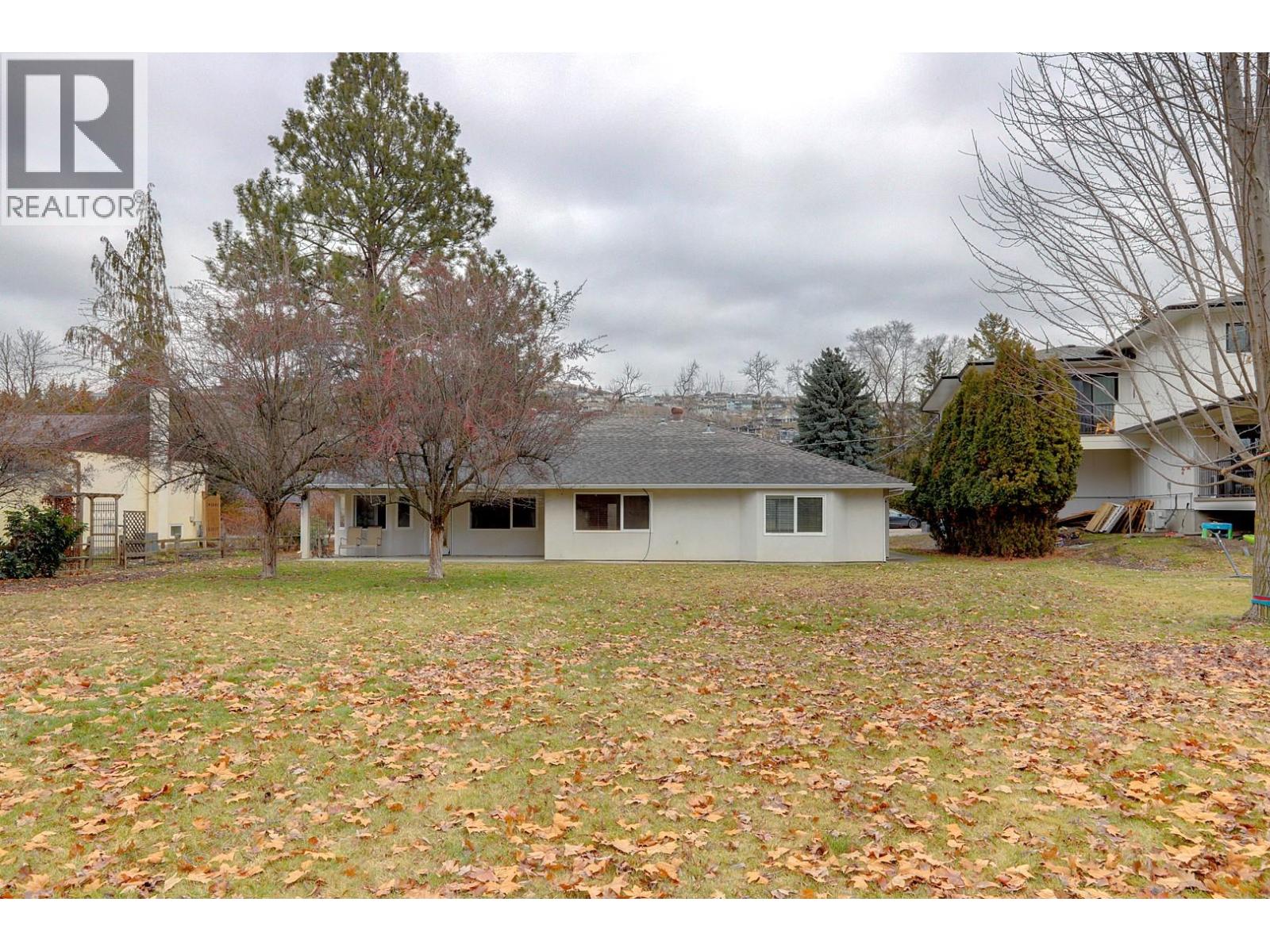 8208 Tebo Drive, Coldstream