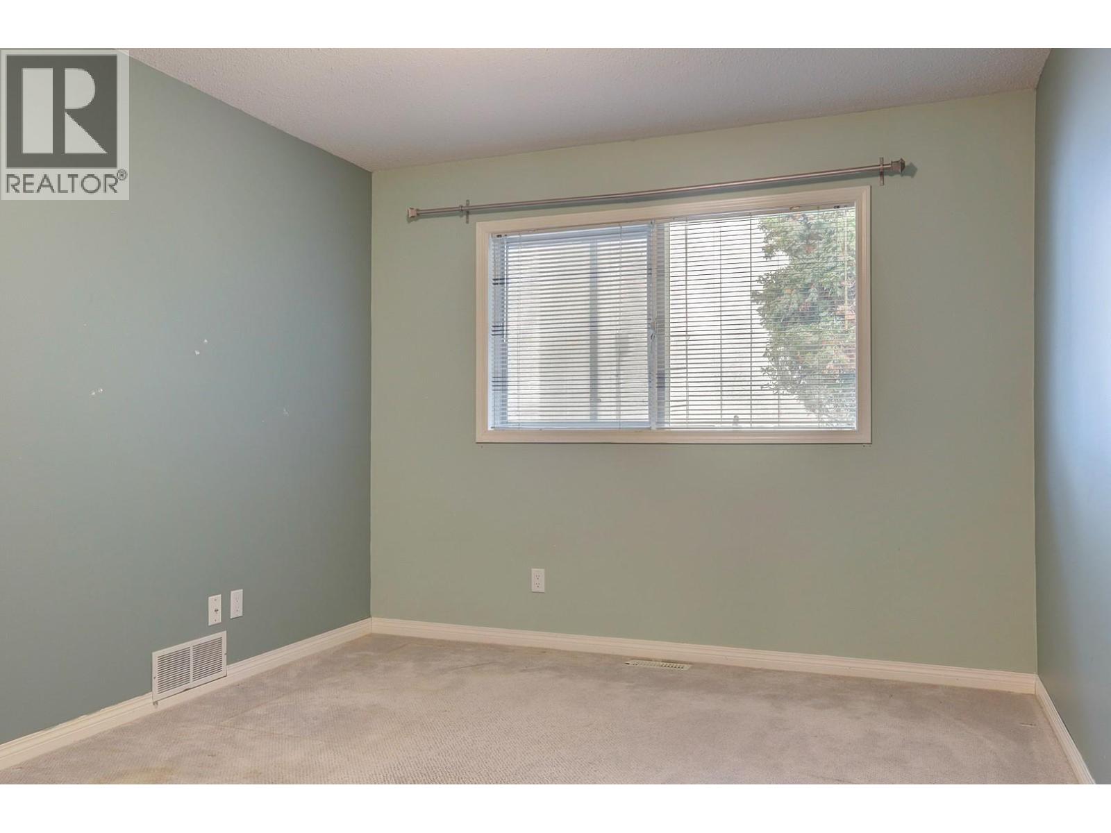 8208 Tebo Drive, Coldstream