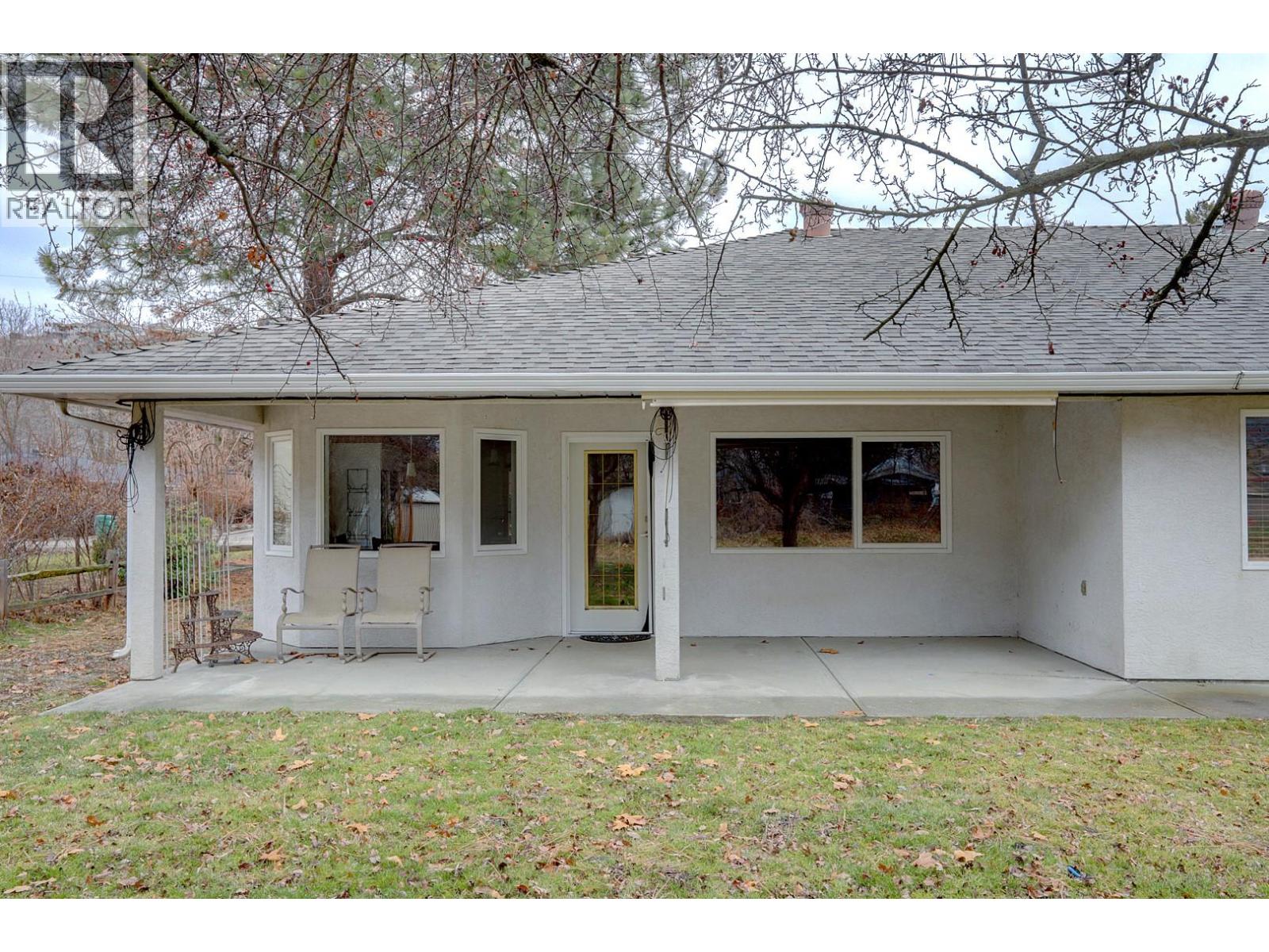 8208 Tebo Drive, Coldstream