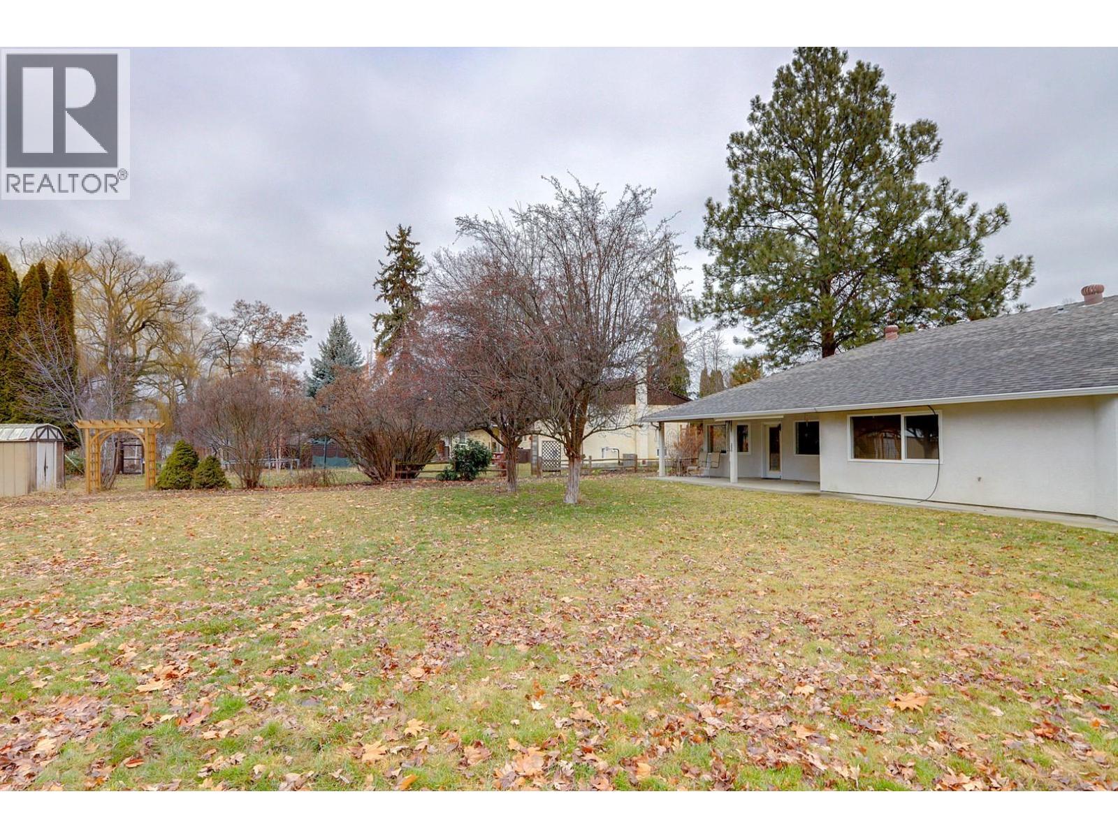 8208 Tebo Drive, Coldstream