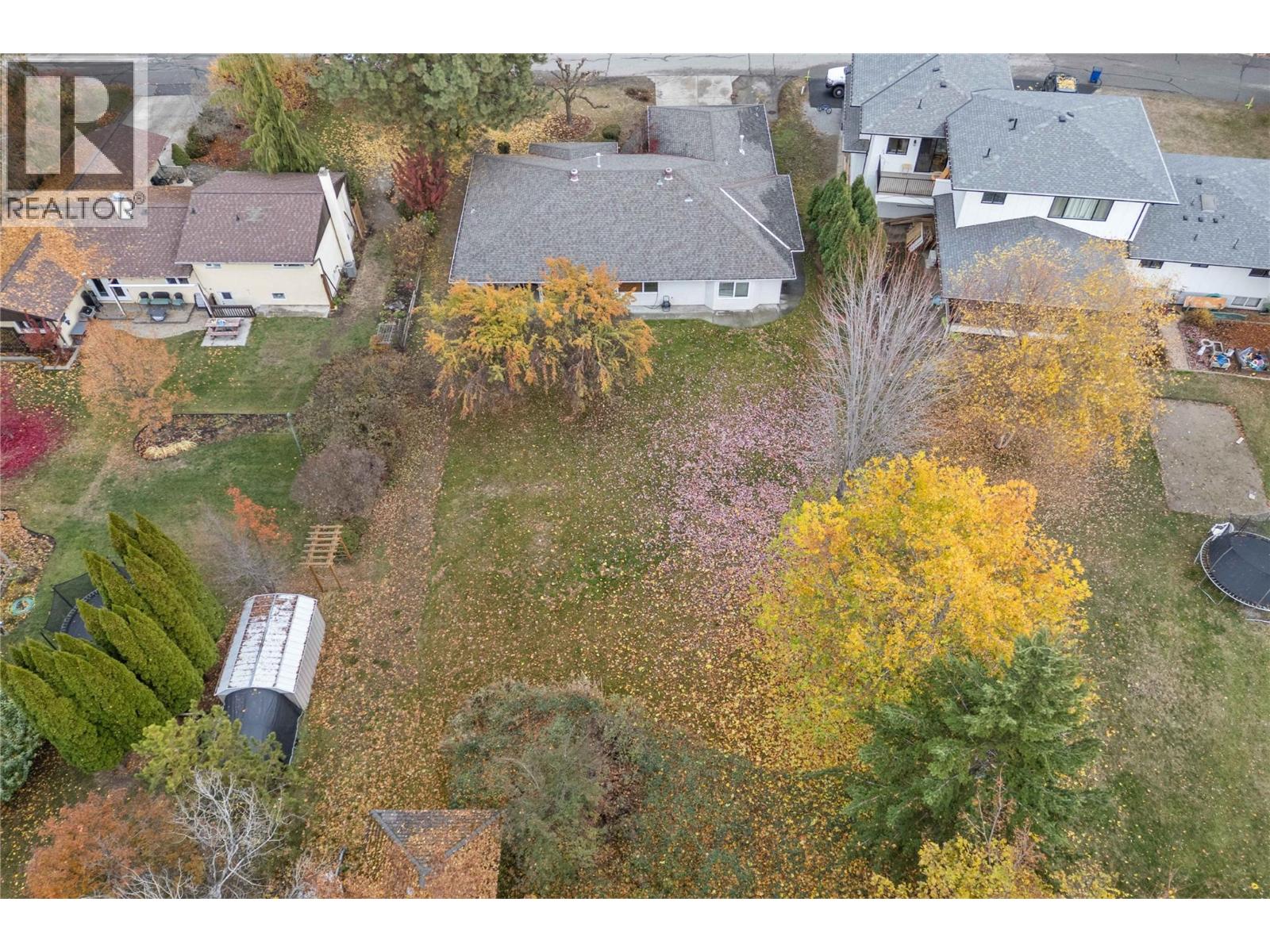 8208 Tebo Drive, Coldstream