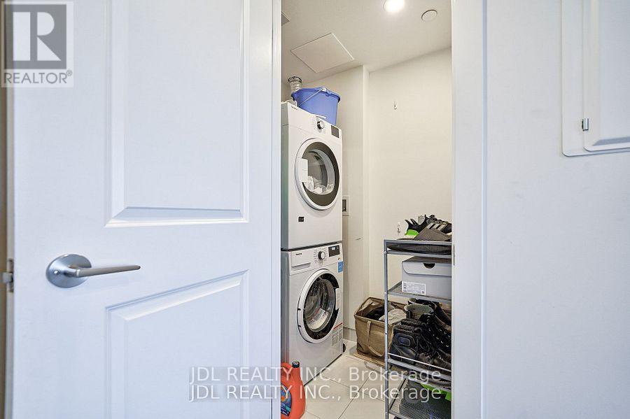 #1608 395 BLOOR STREET E - 17