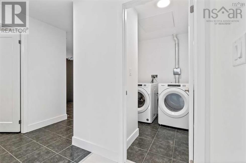 Property 16 of 16 of 905 72 Seapoint Road