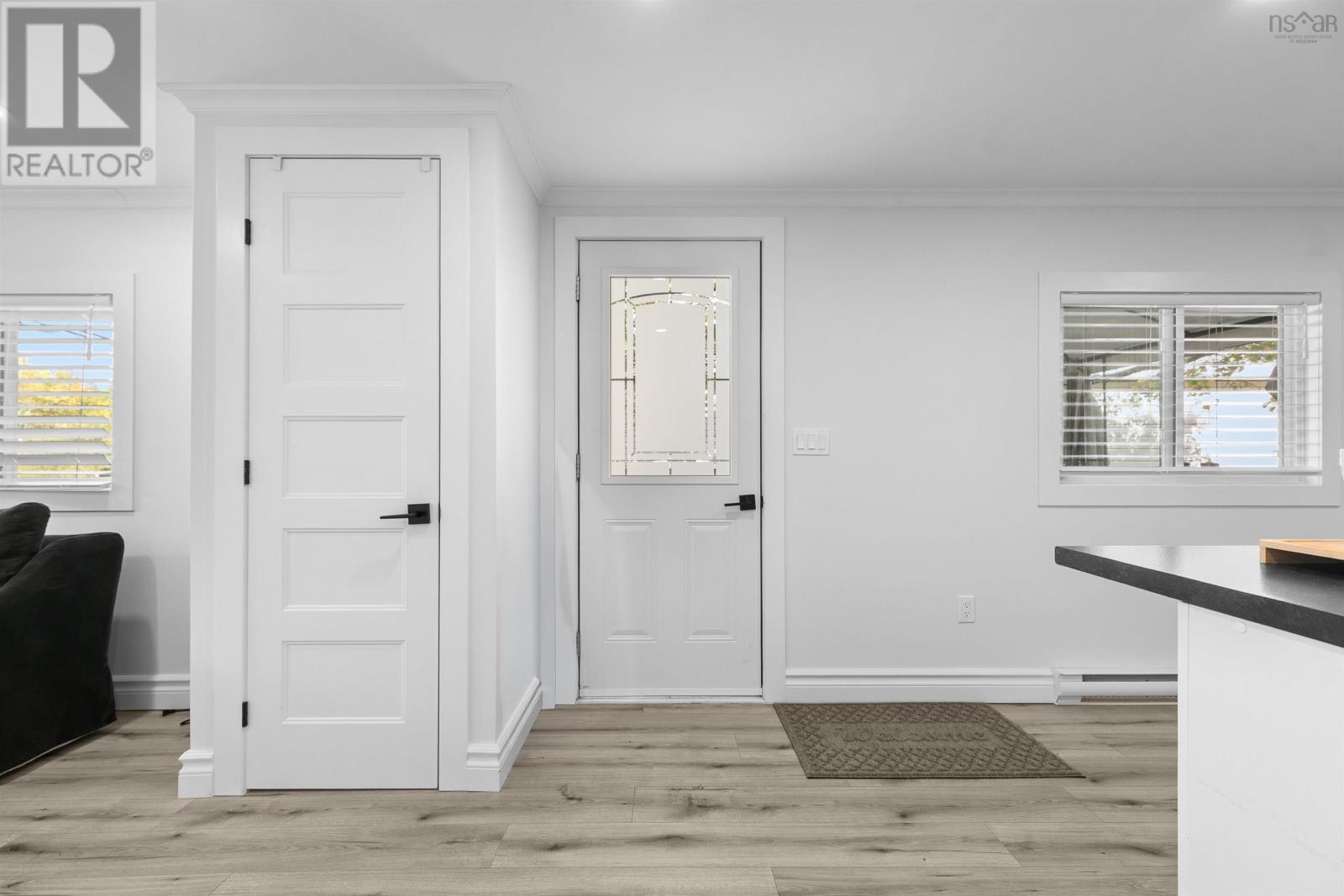 Property 18 of 39 of 18 Commodore Avenue