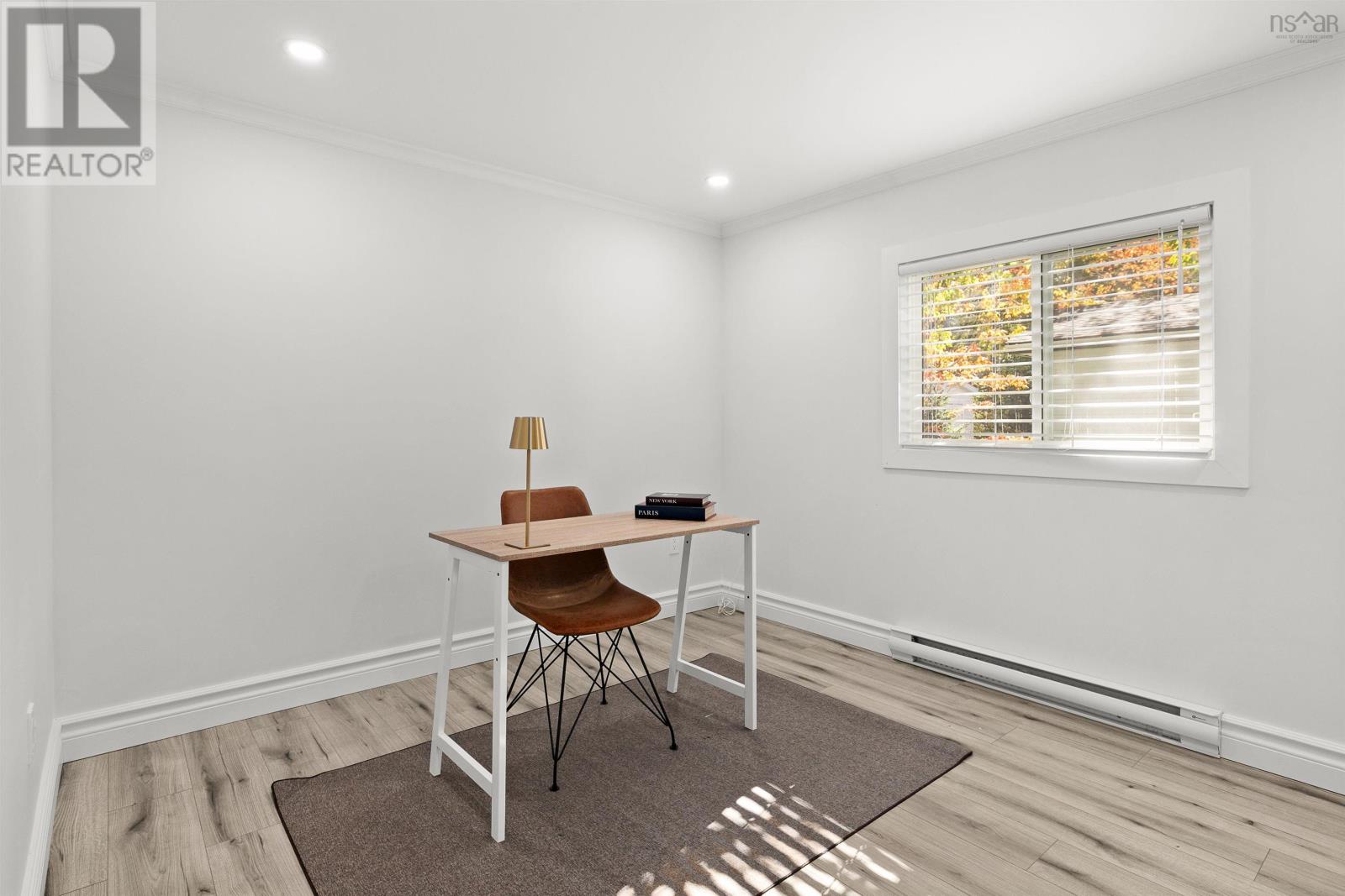 Property 21 of 39 of 18 Commodore Avenue