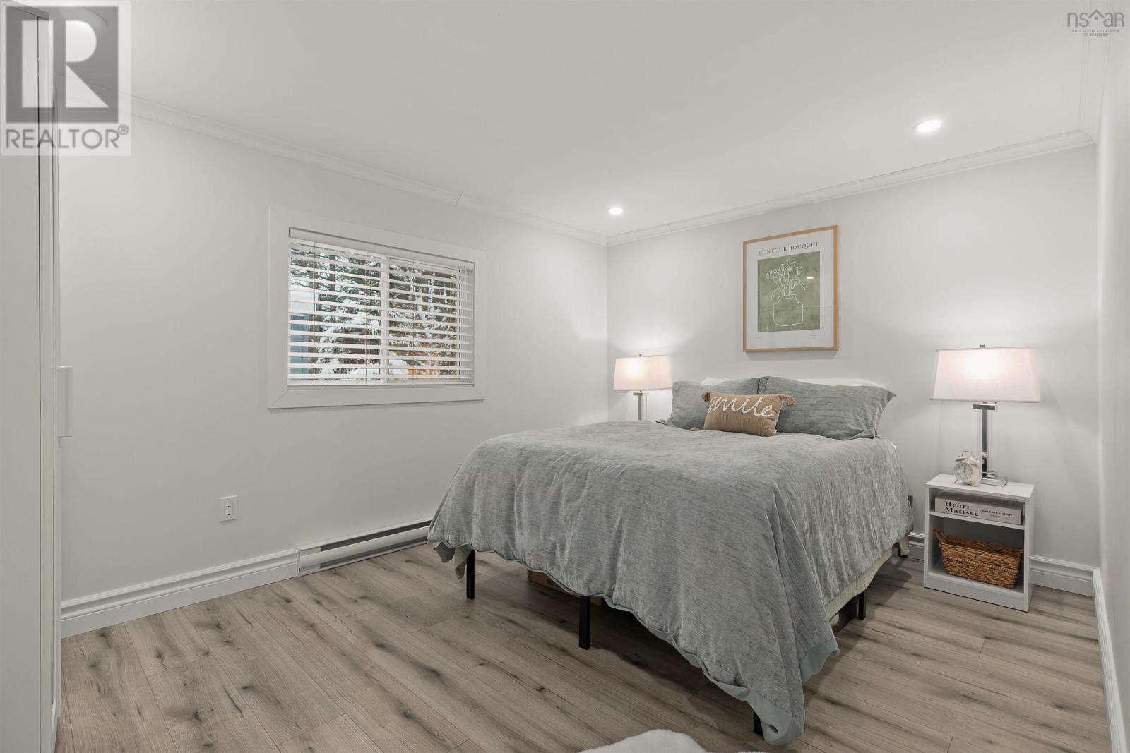 Property 19 of 39 of 18 Commodore Avenue