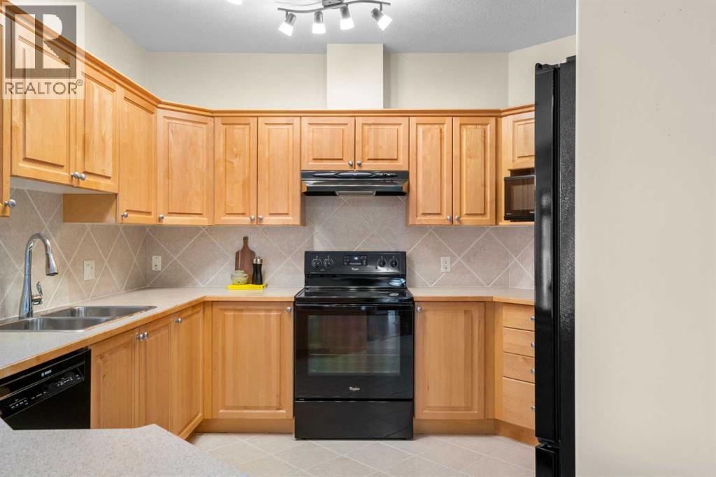 Single Family House for Sale in #  Lake Fraser Green SE Lake Bonavista Calgary 