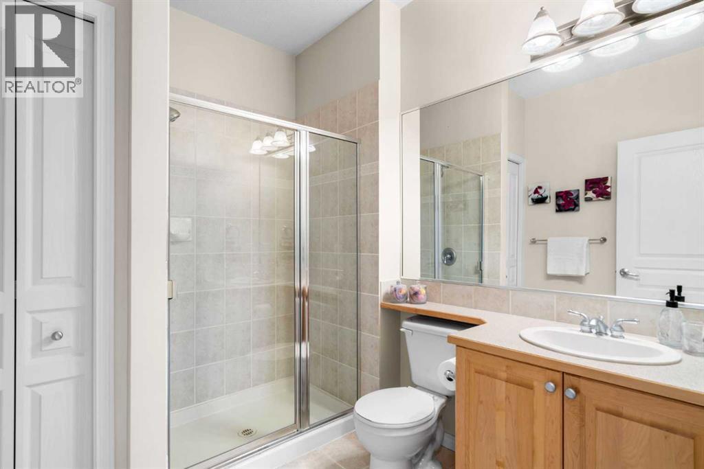 Single Family House for Sale in #  Lake Fraser Green SE Lake Bonavista Calgary 