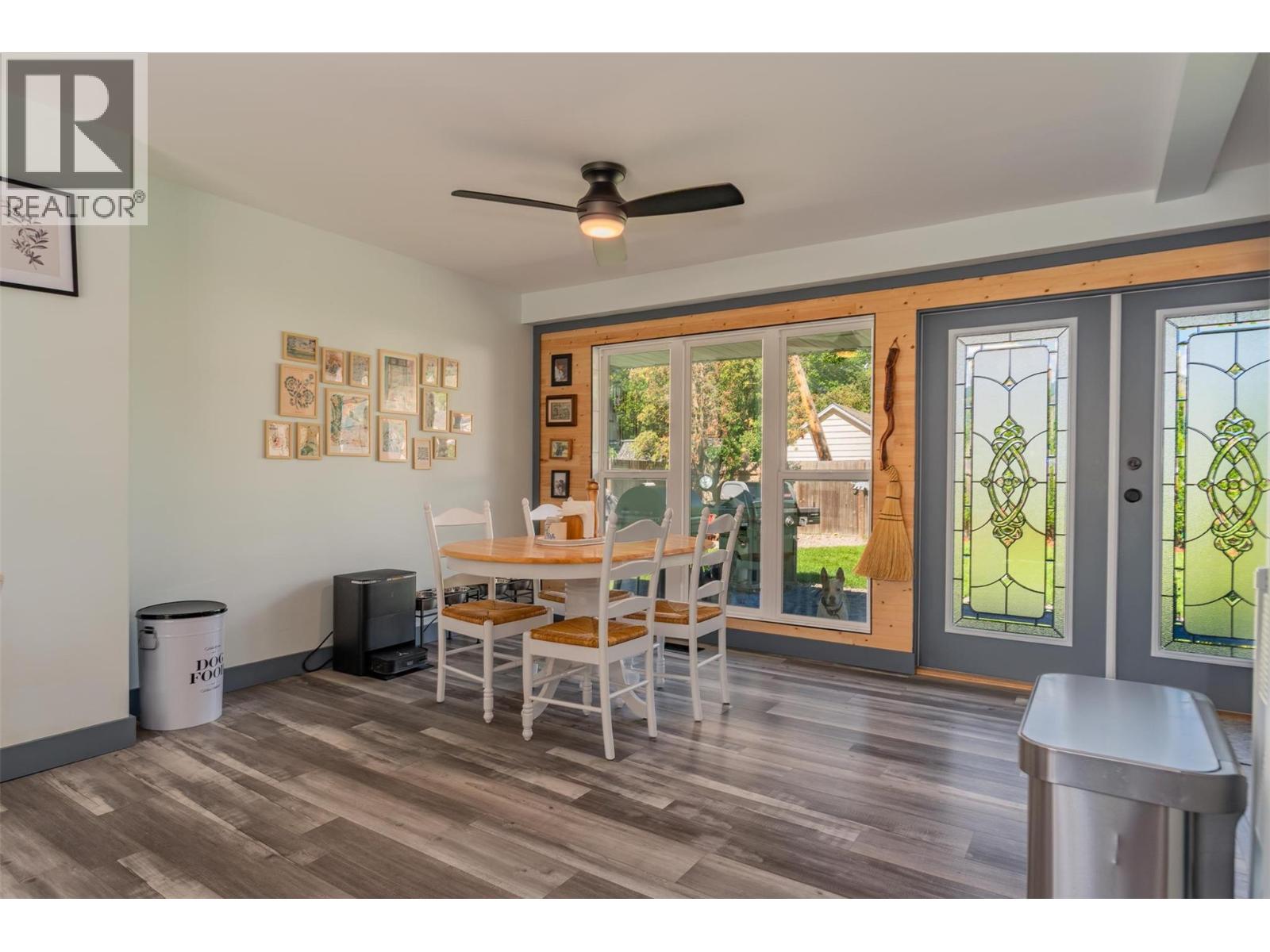 301 SYLVIA Crescent, Trail