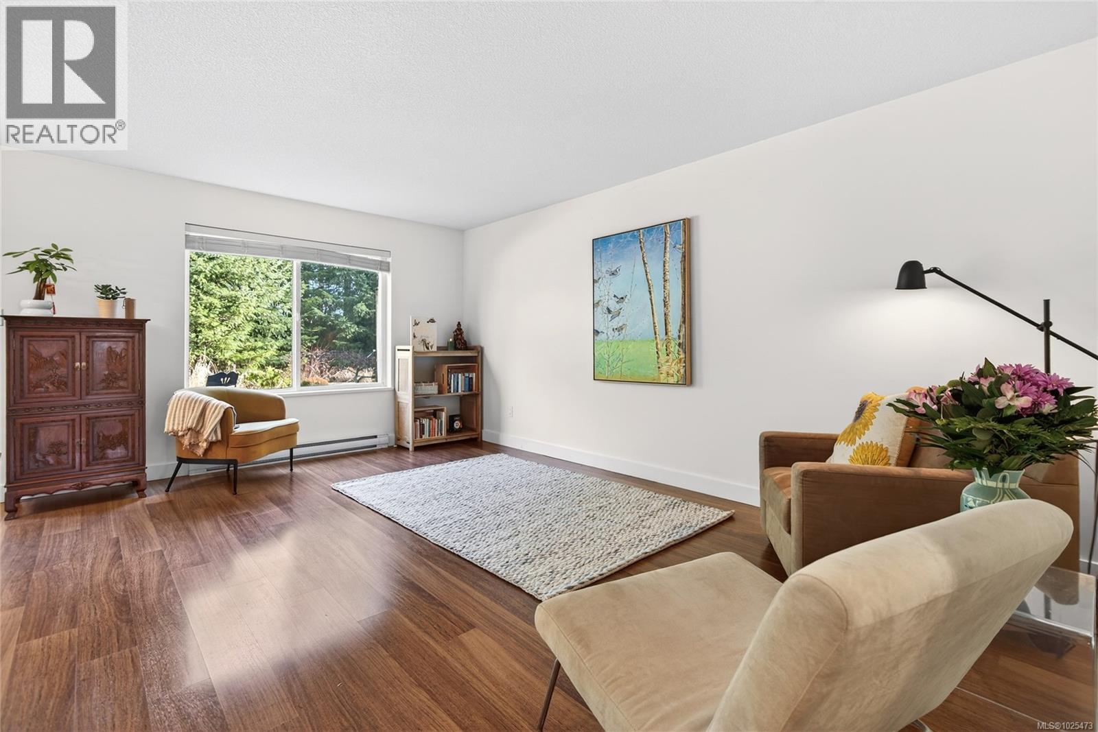 15 3400 Coniston Cres, Cumberland