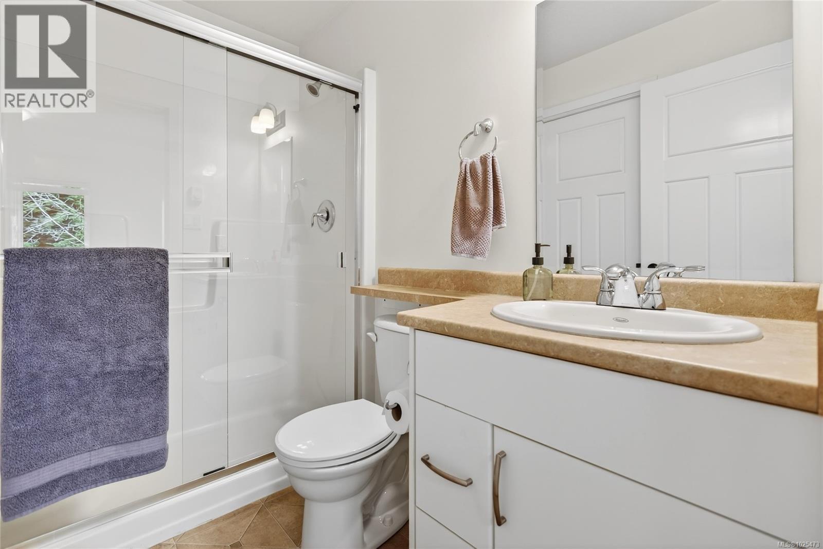 15 3400 Coniston Cres, Cumberland