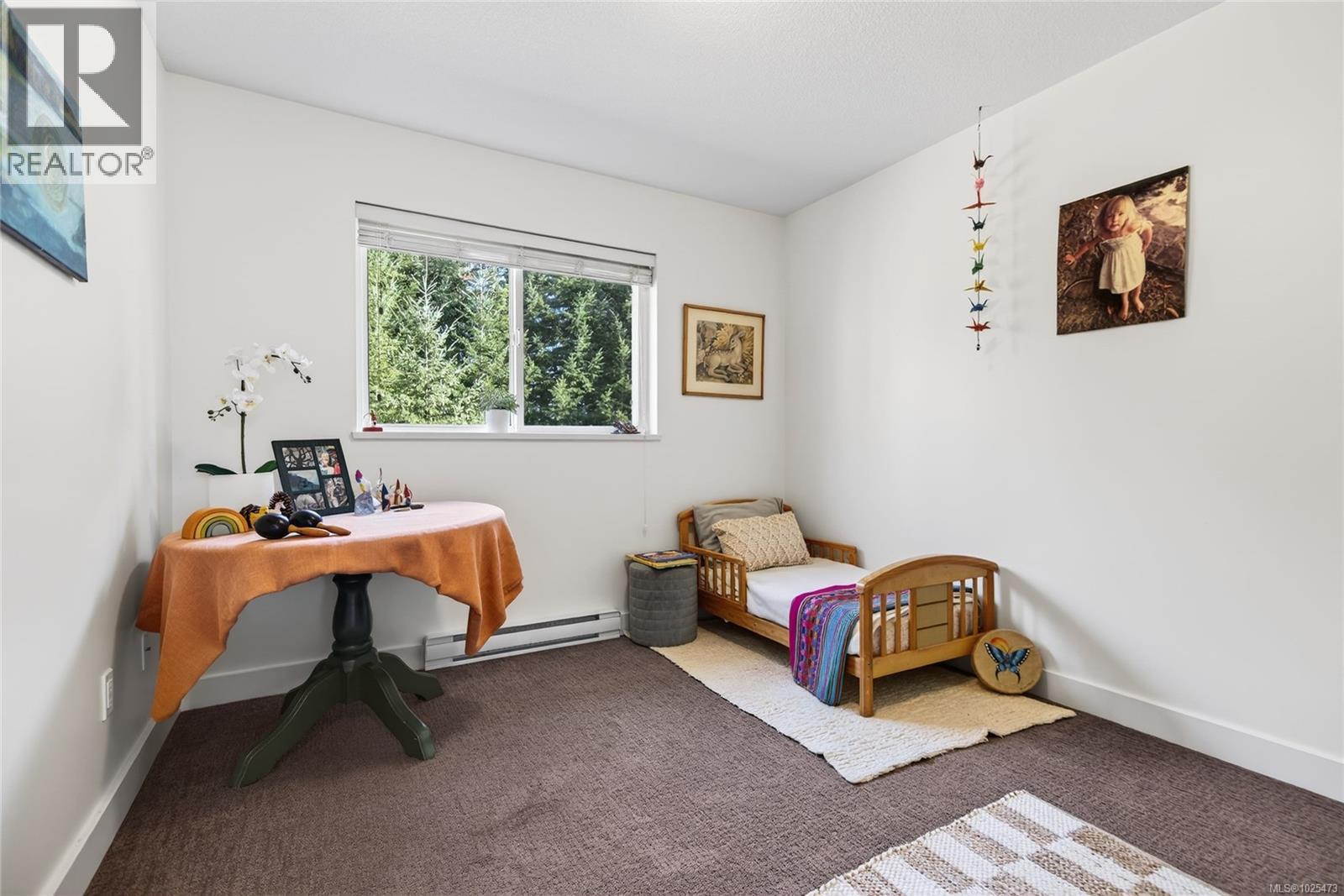 15 3400 Coniston Cres, Cumberland