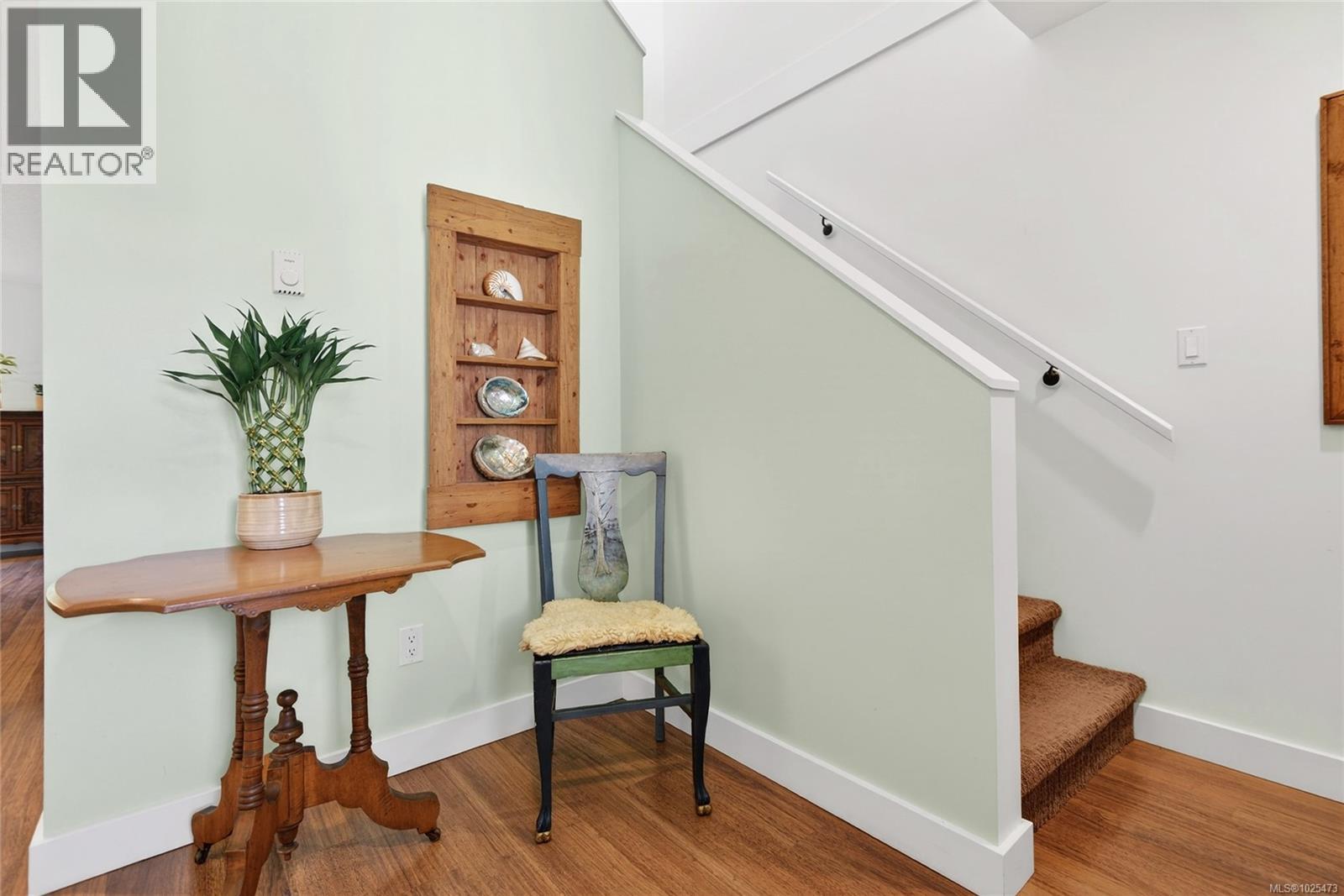 15 3400 Coniston Cres, Cumberland