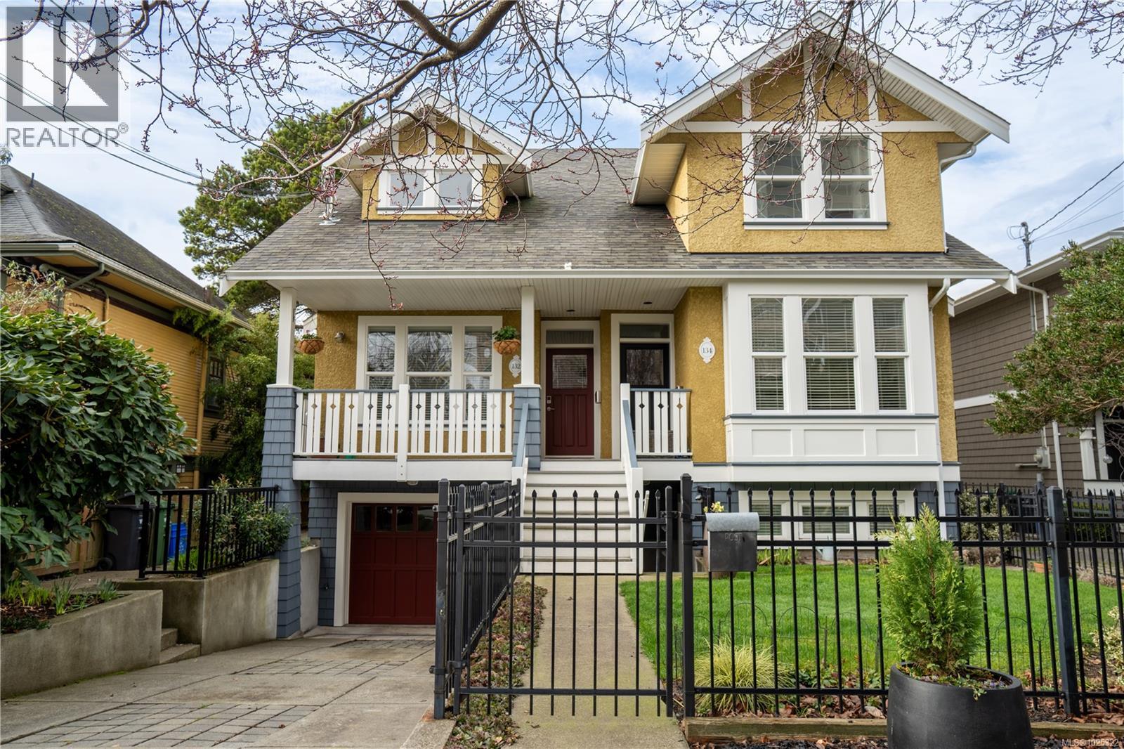  132 Clarence Street, Victoria