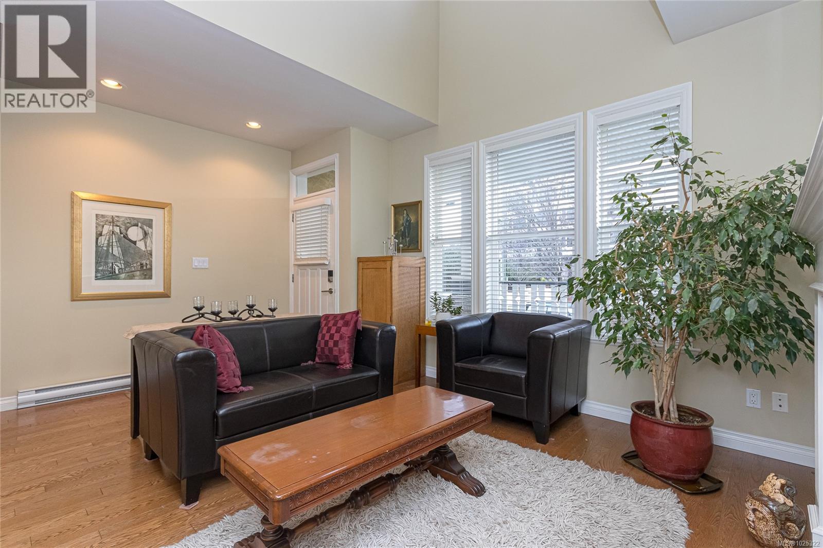  132 Clarence Street, Victoria