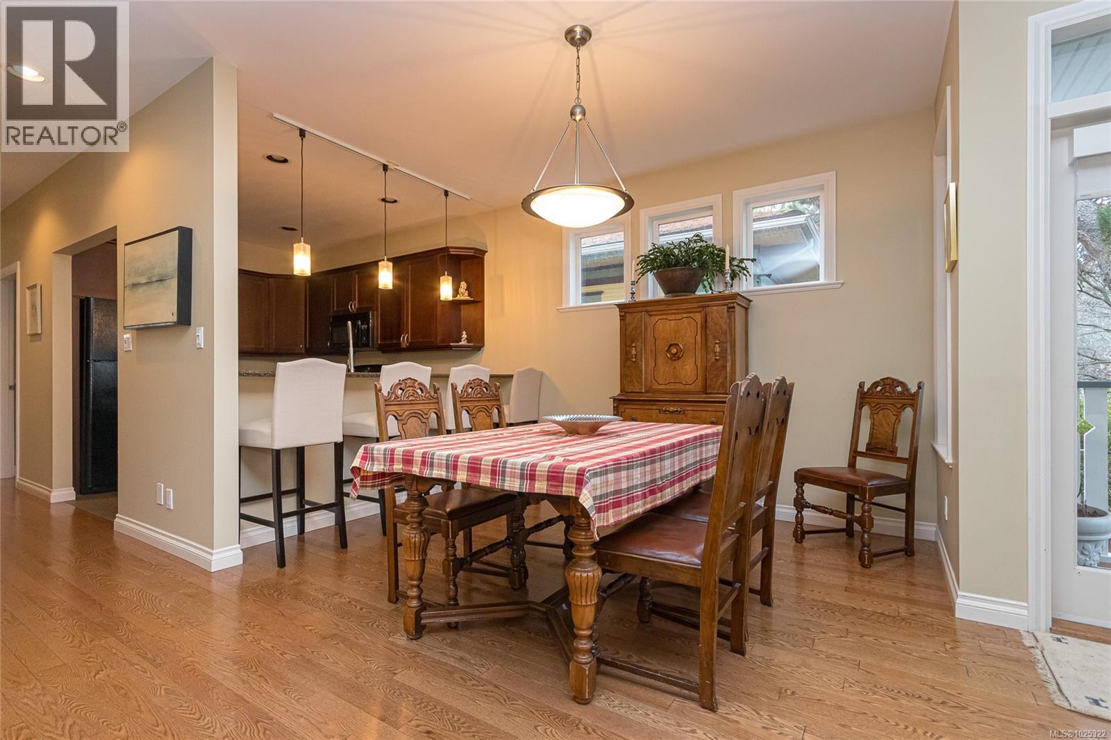  132 Clarence Street, Victoria