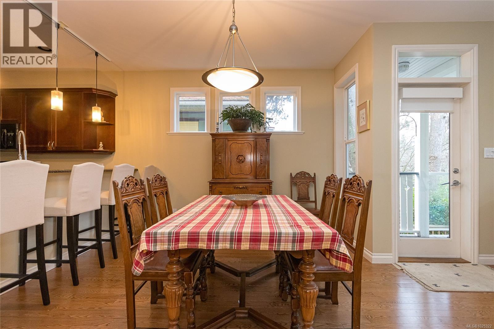  132 Clarence Street, Victoria