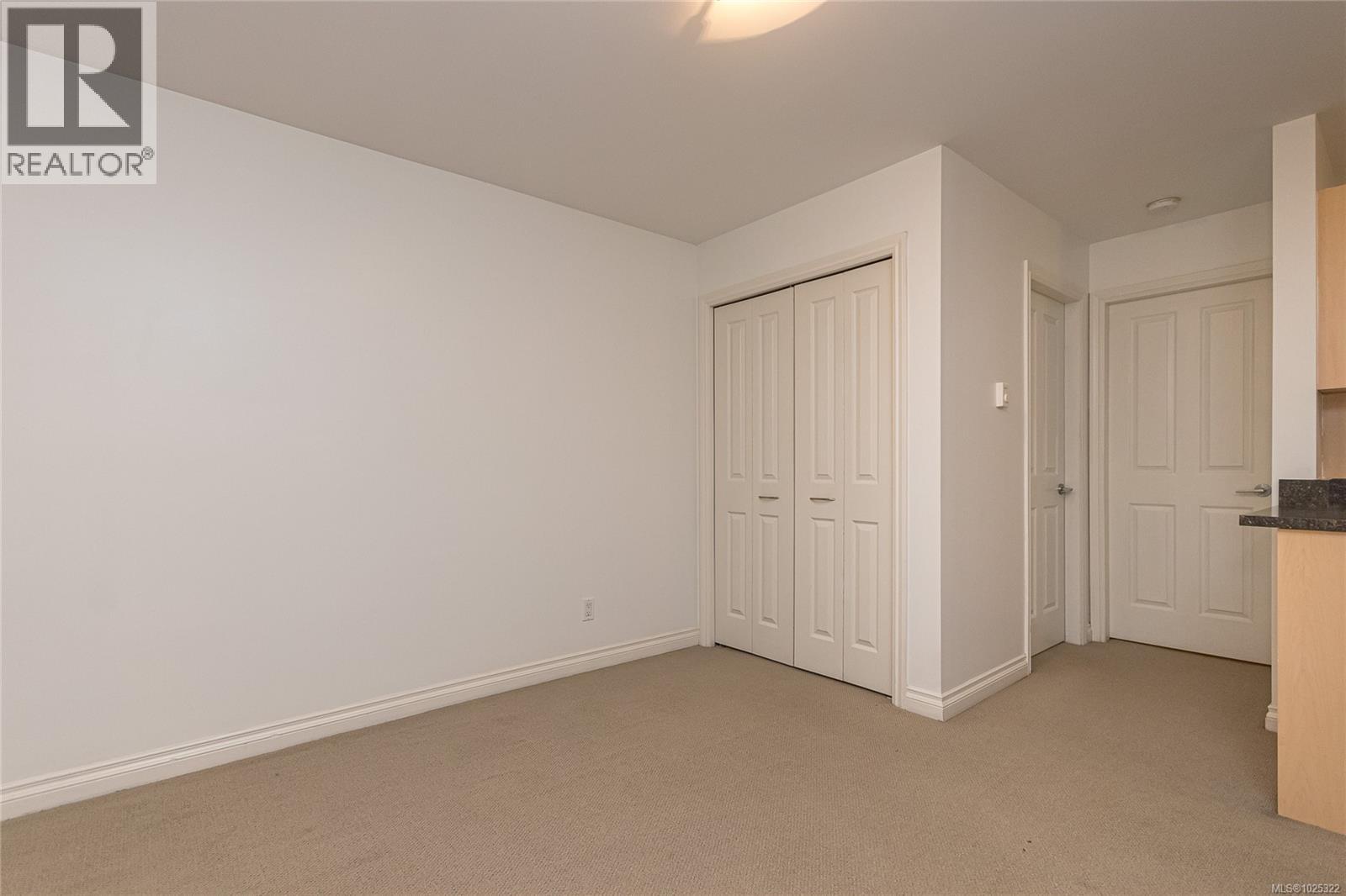  132 Clarence Street, Victoria