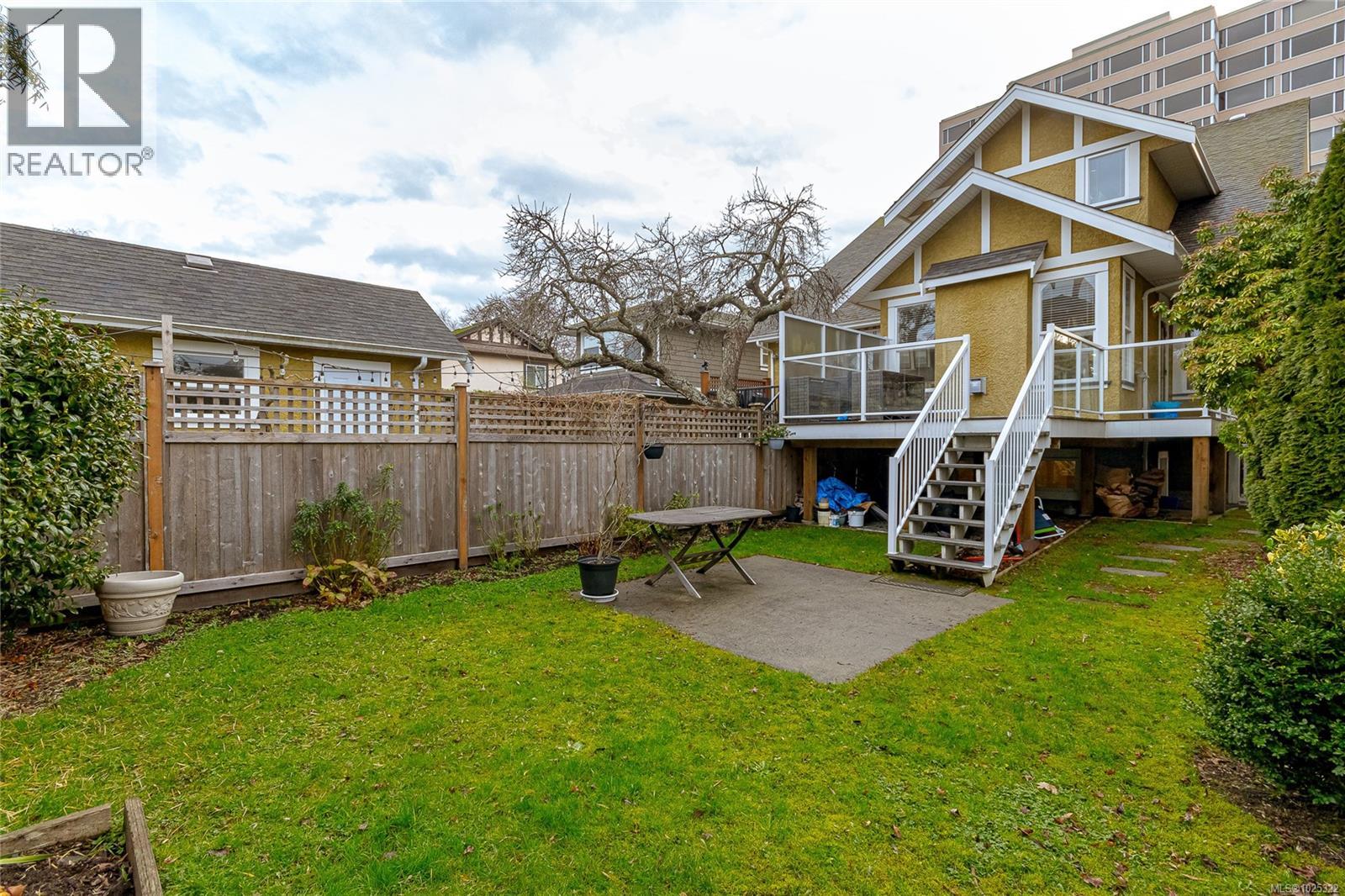  132 Clarence Street, Victoria