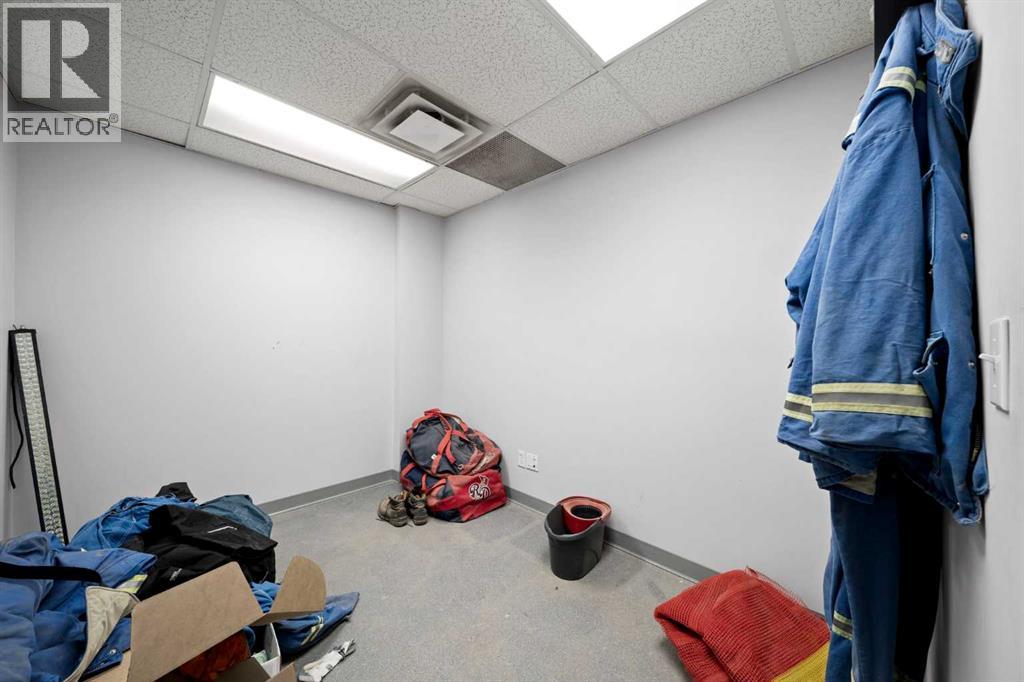 
          8028 Edgar Industrial Crescent
            <br/>
            <span>Red Deer</span>
            , 
            <span>AB</span>
             <span>T4P3R3</span>
         - Photo 15