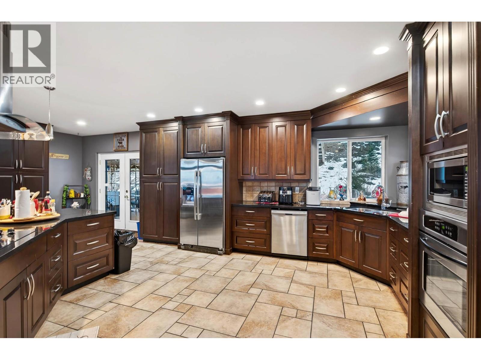 2828 SILVER BIRCH Lane, Kamloops