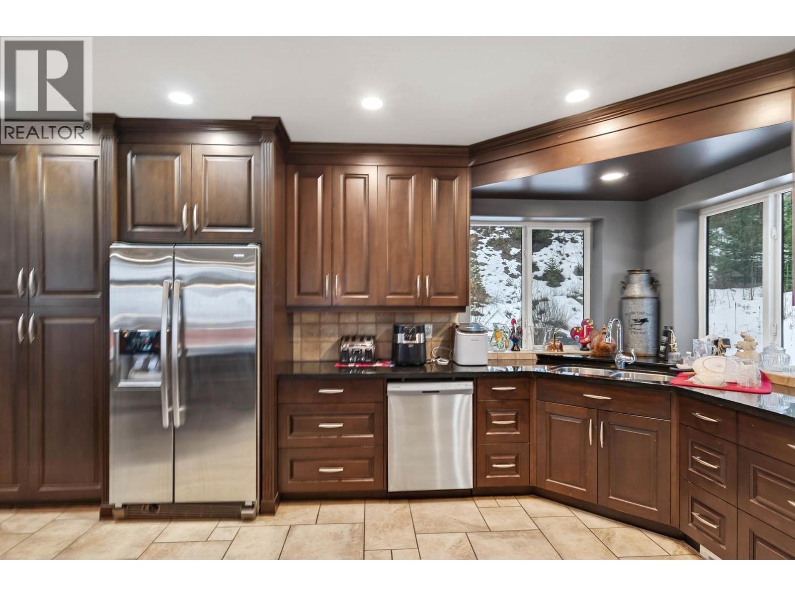 2828 SILVER BIRCH Lane, Kamloops