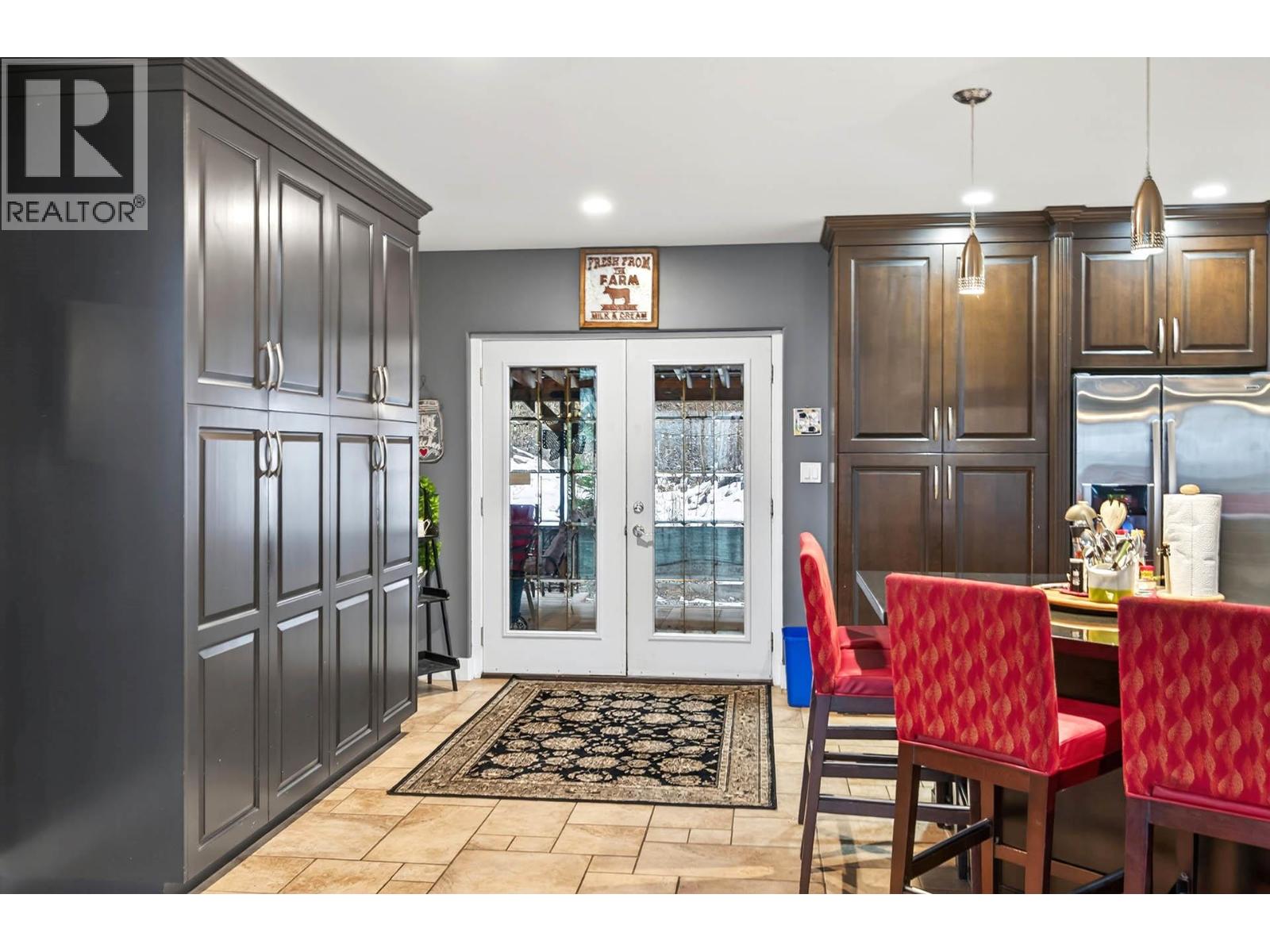 2828 SILVER BIRCH Lane, Kamloops