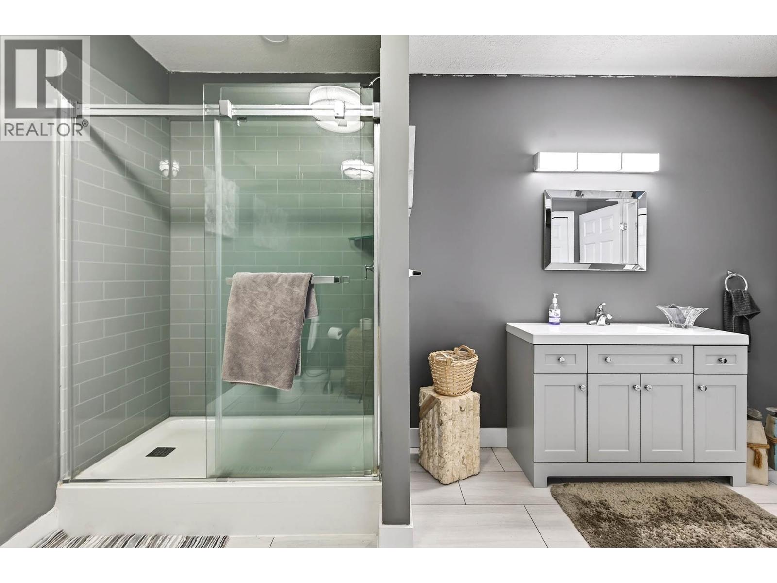 2828 SILVER BIRCH Lane, Kamloops