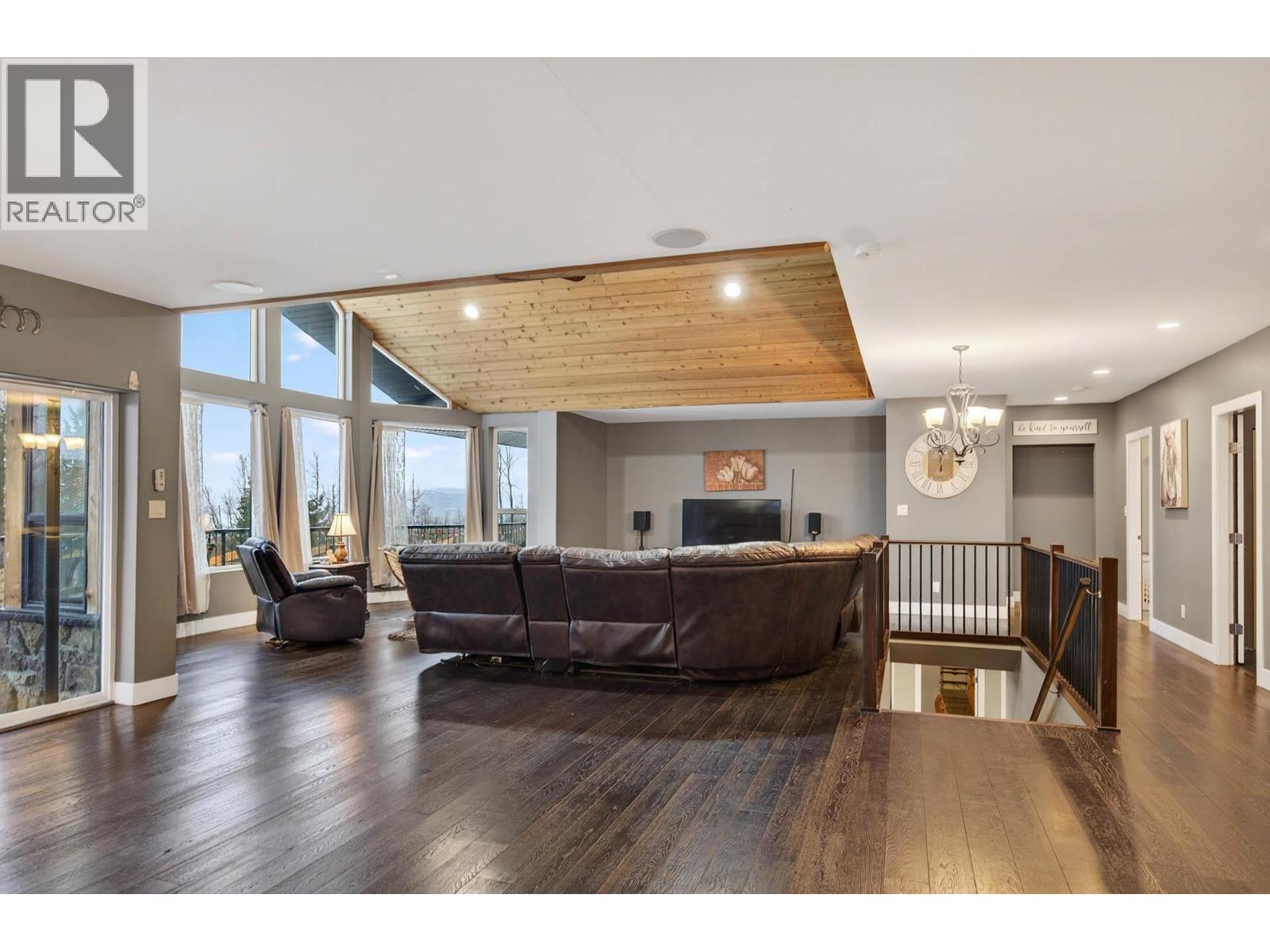 2828 SILVER BIRCH Lane - 20