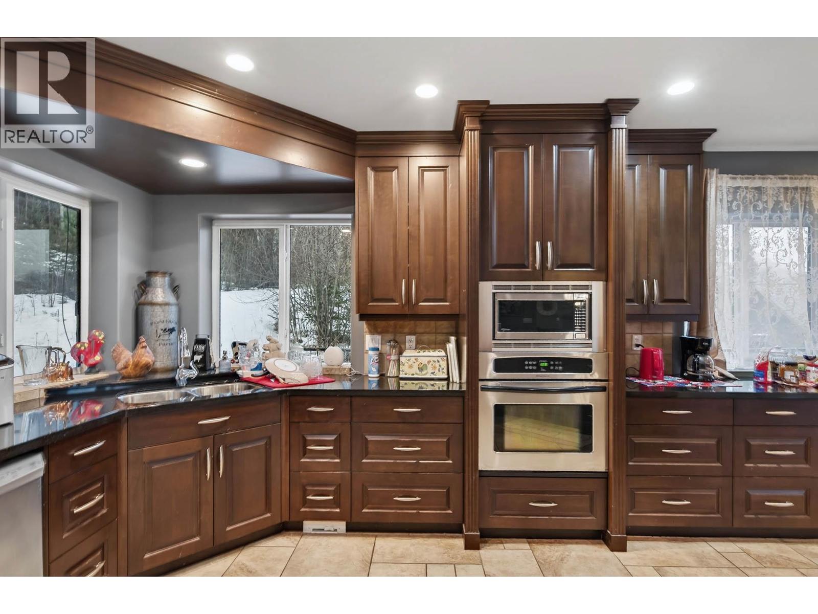 2828 SILVER BIRCH Lane, Kamloops