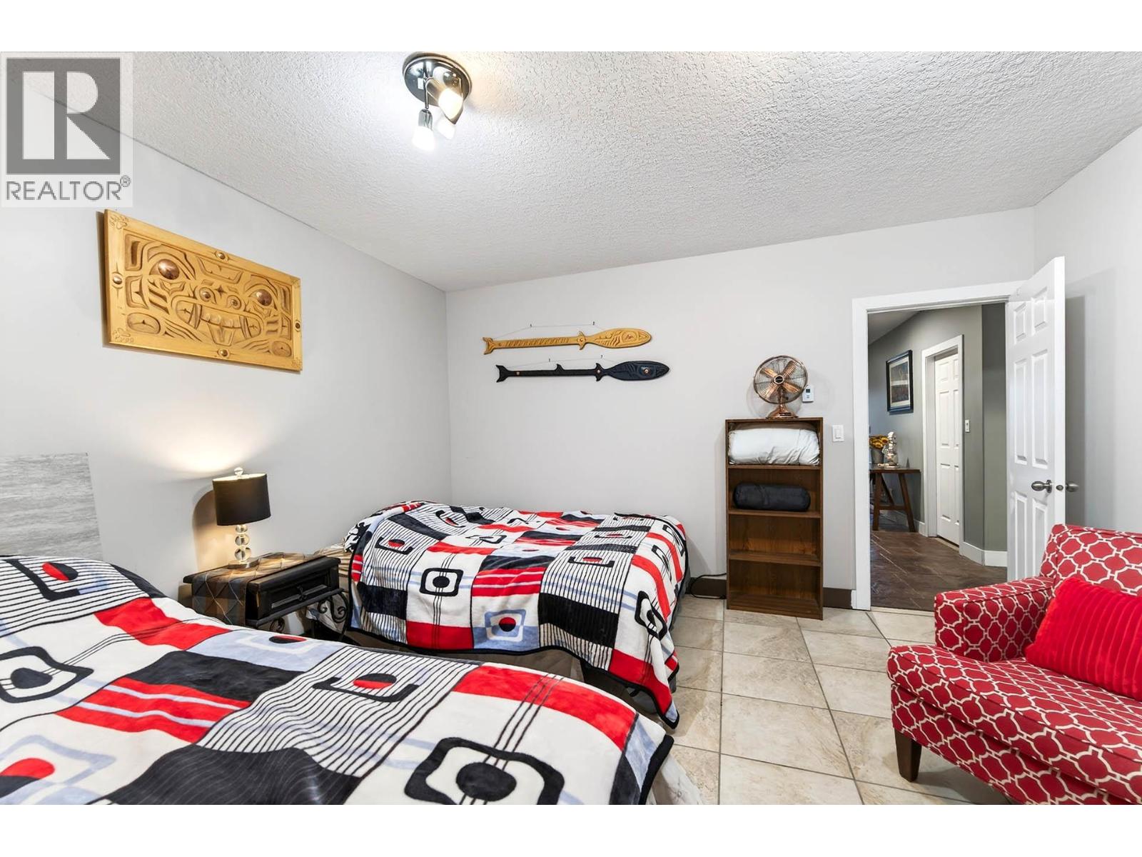 2828 SILVER BIRCH Lane - 36