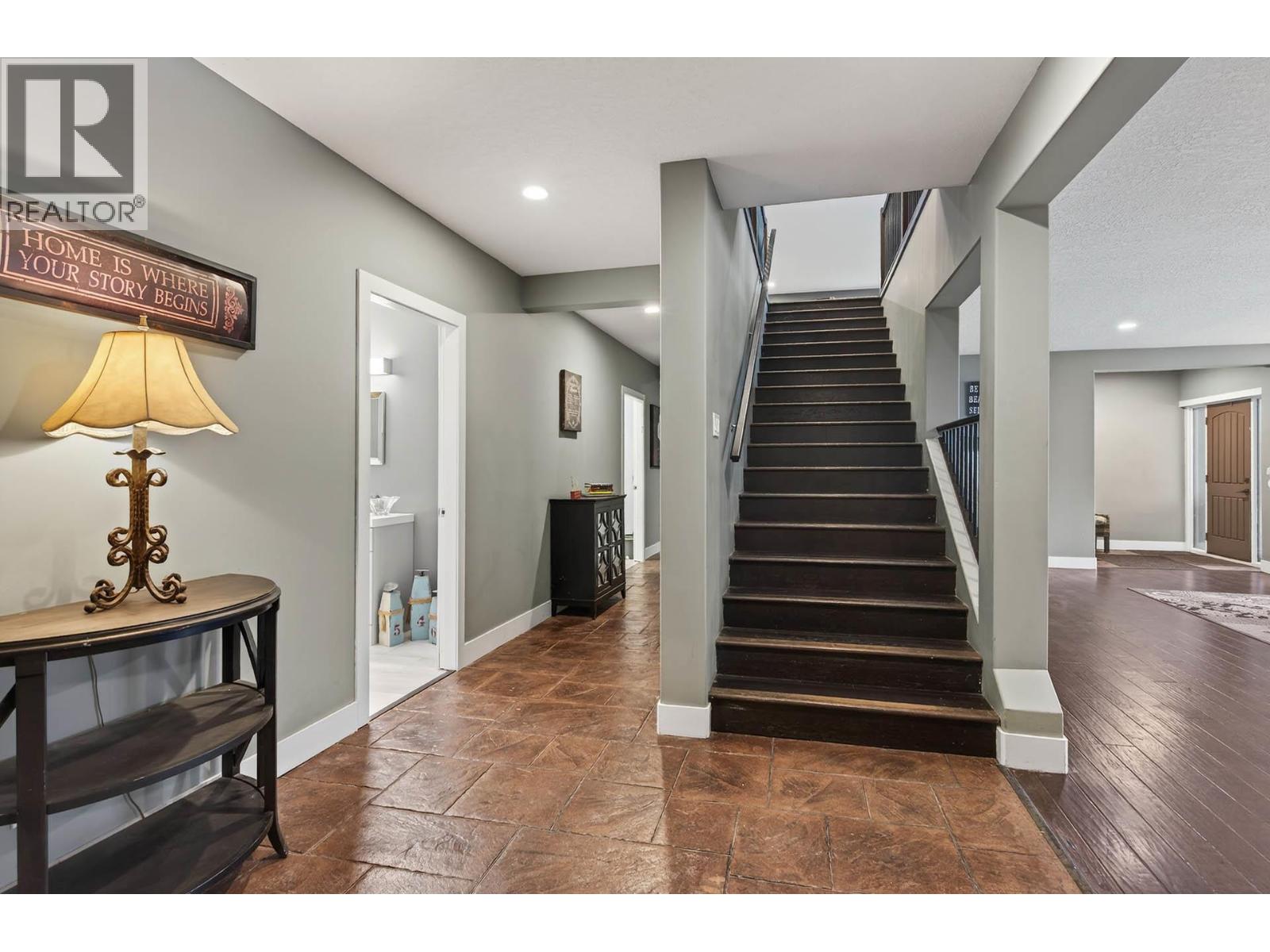 2828 SILVER BIRCH Lane - 56