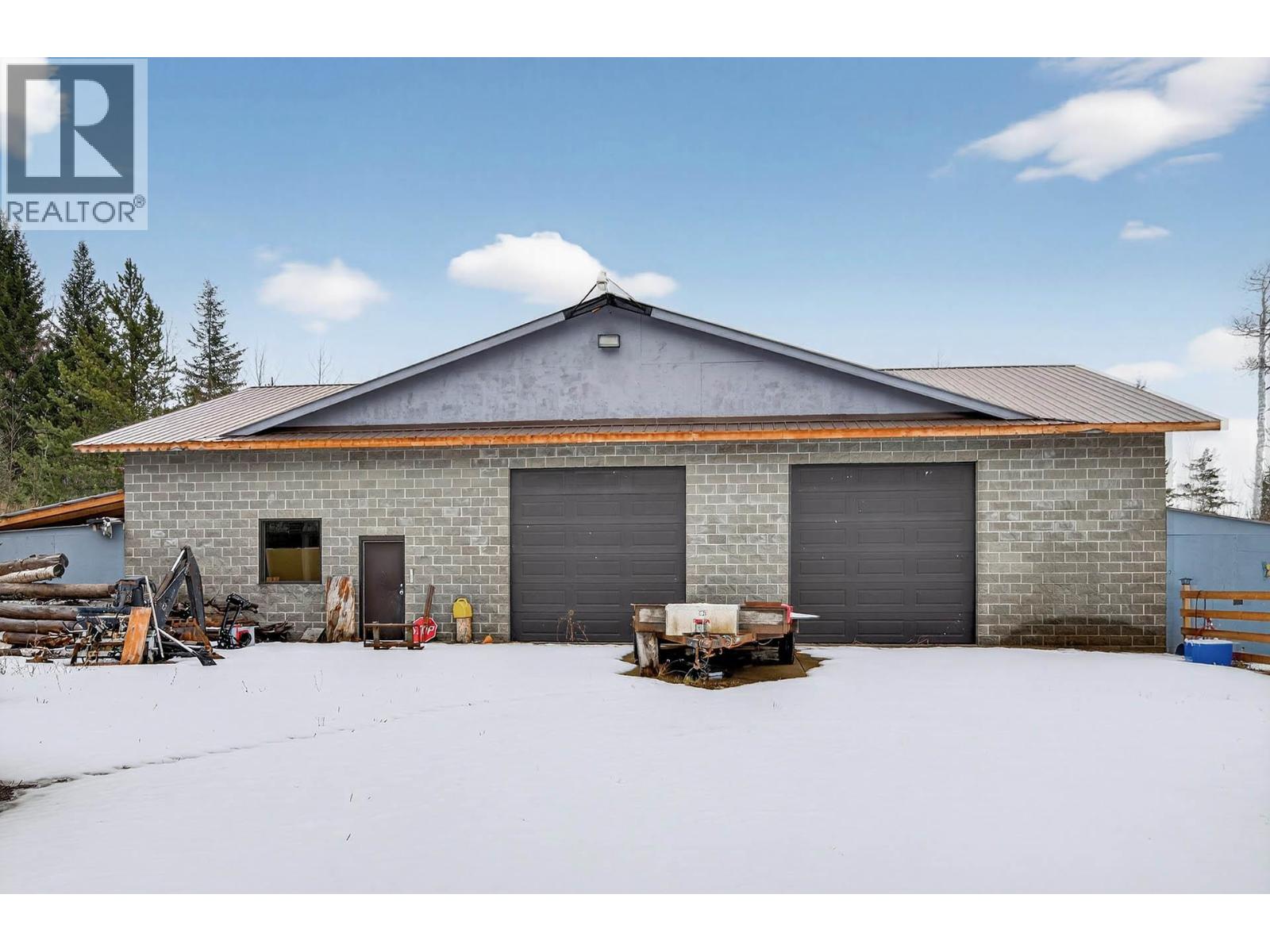 2828 SILVER BIRCH Lane - 74
