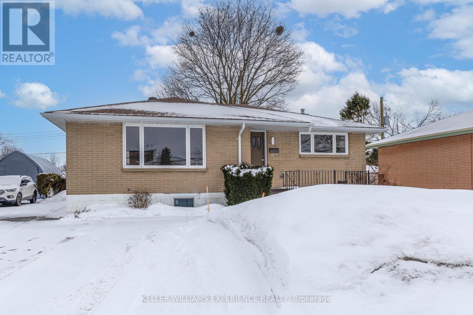 51 Davidson Street LOWER