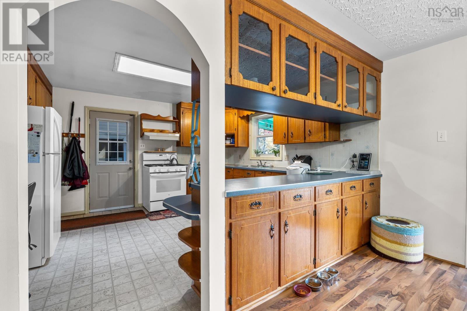 Property 25 of 27 of 1715 Ashdale Road