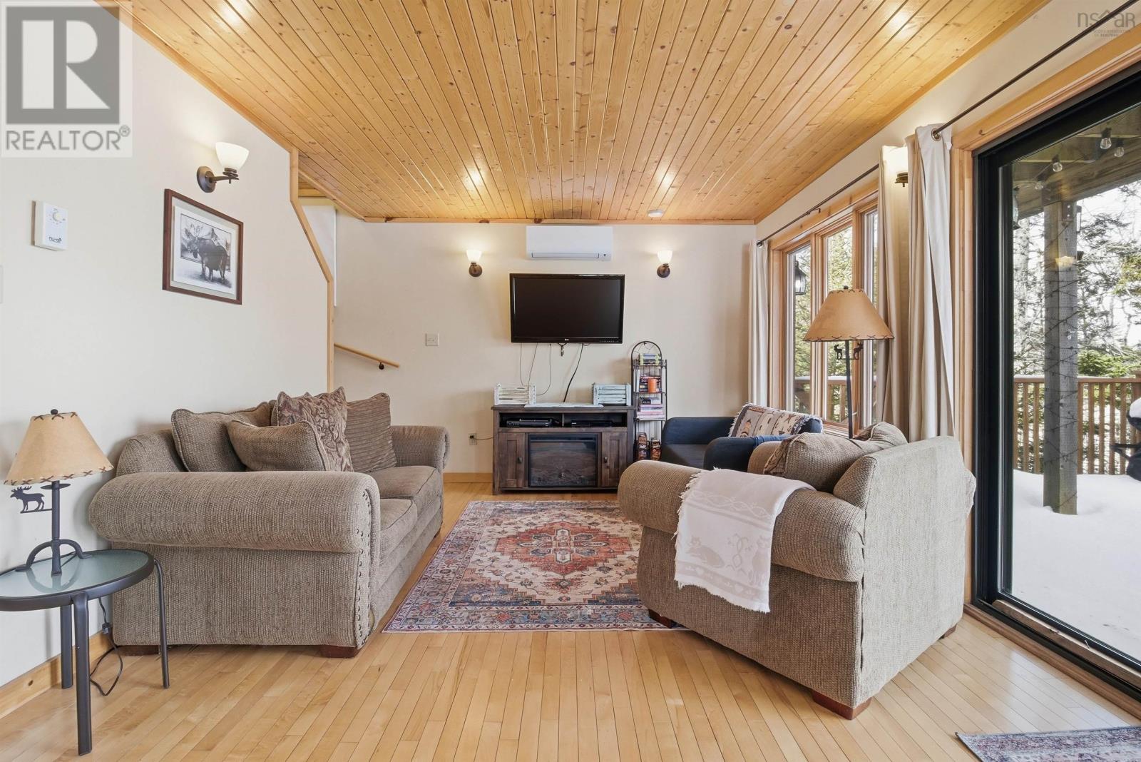 Property 9 of 51 of 59 2 Sunshine Lane