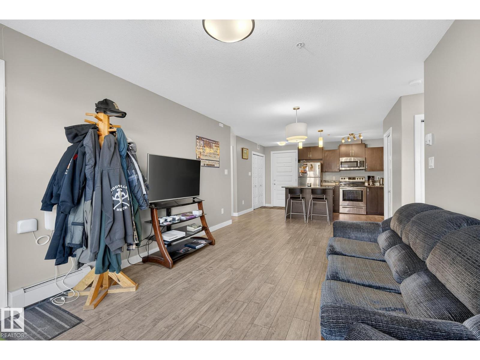 #104 8515 99 ST NW - 14