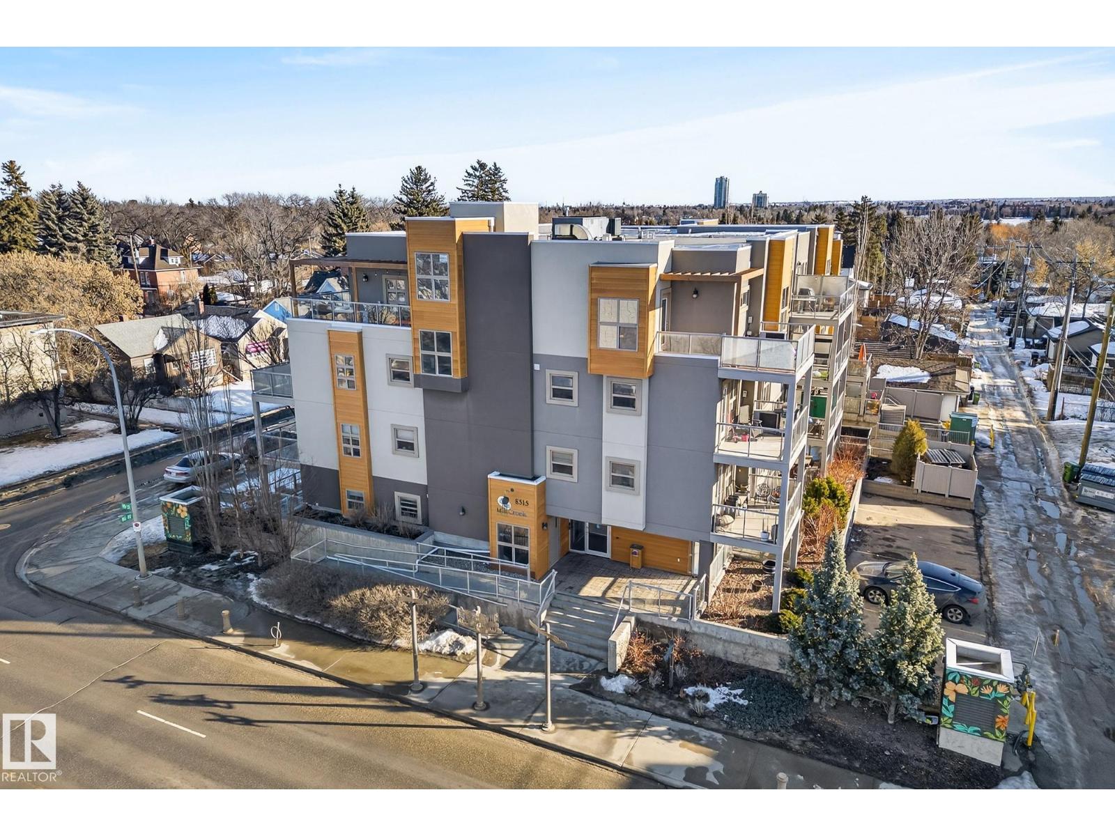 #104 8515 99 ST NW - 31