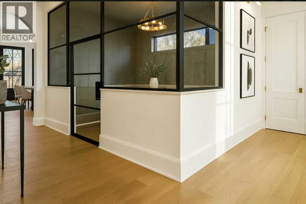 Single Family House for Sale in   Avenue SW Altadore Calgary 