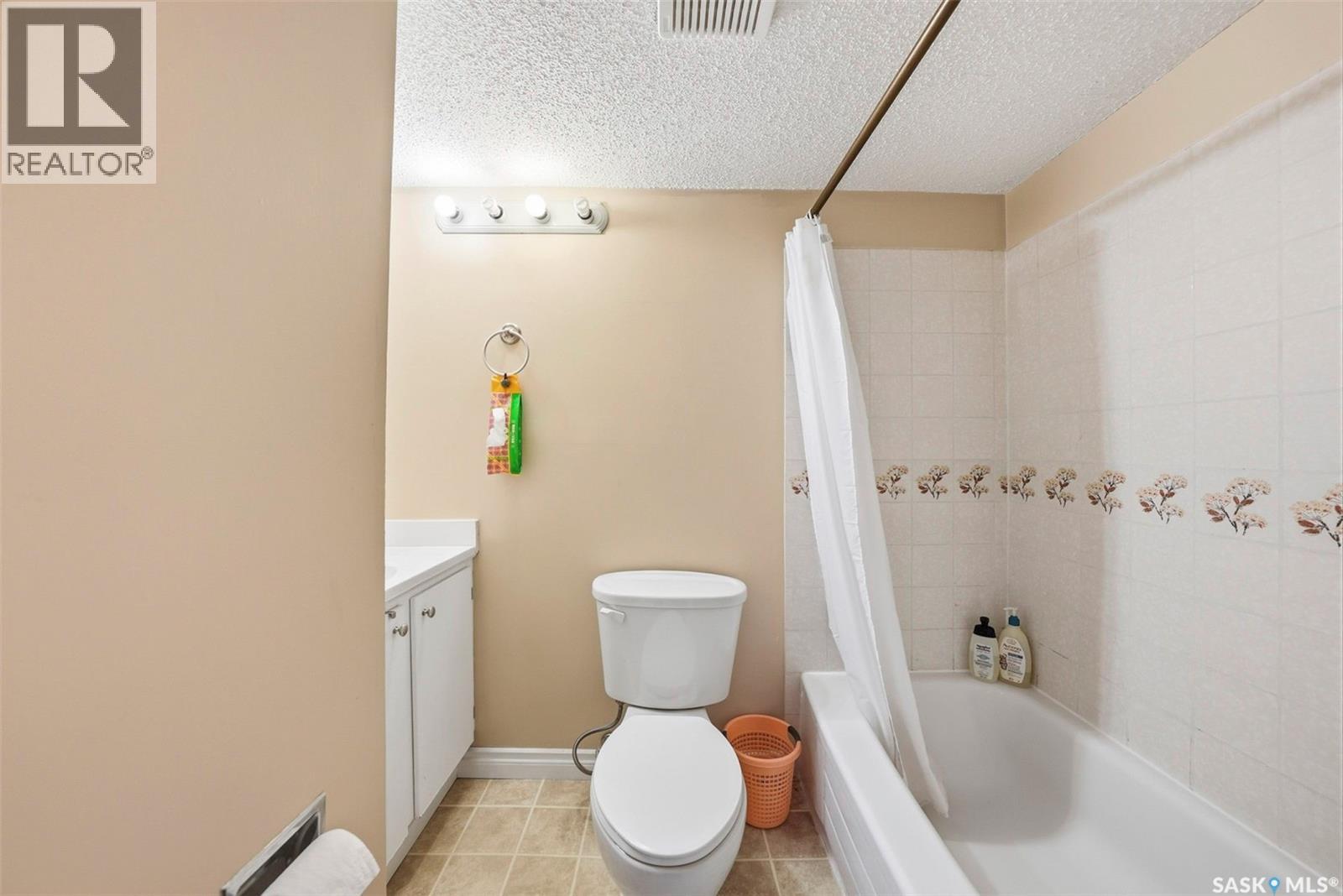 Single Family House Low rise for Sale in   Tait COURT Saskatoon 